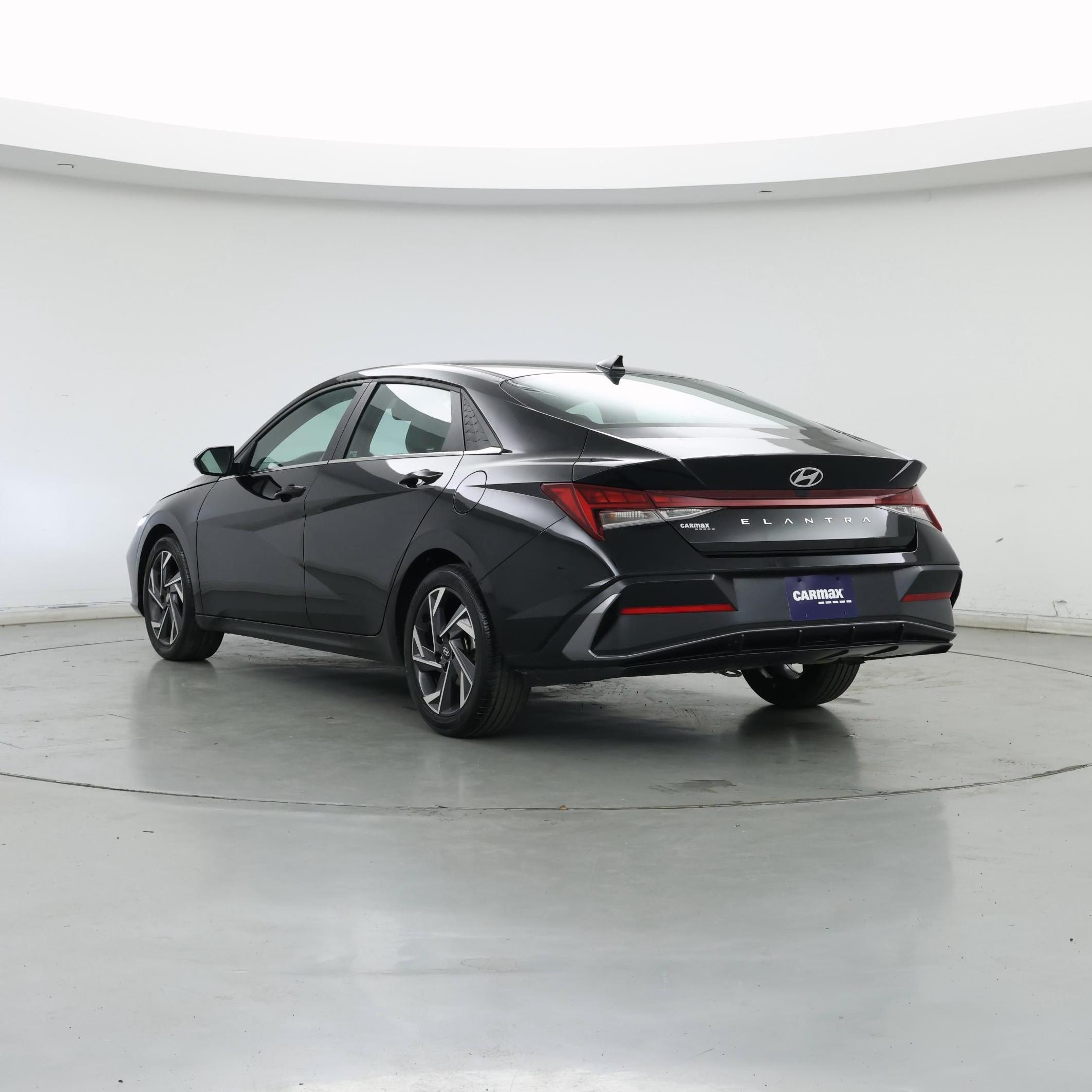 Thumbnail: 2024 Hyundai Elantra - 2