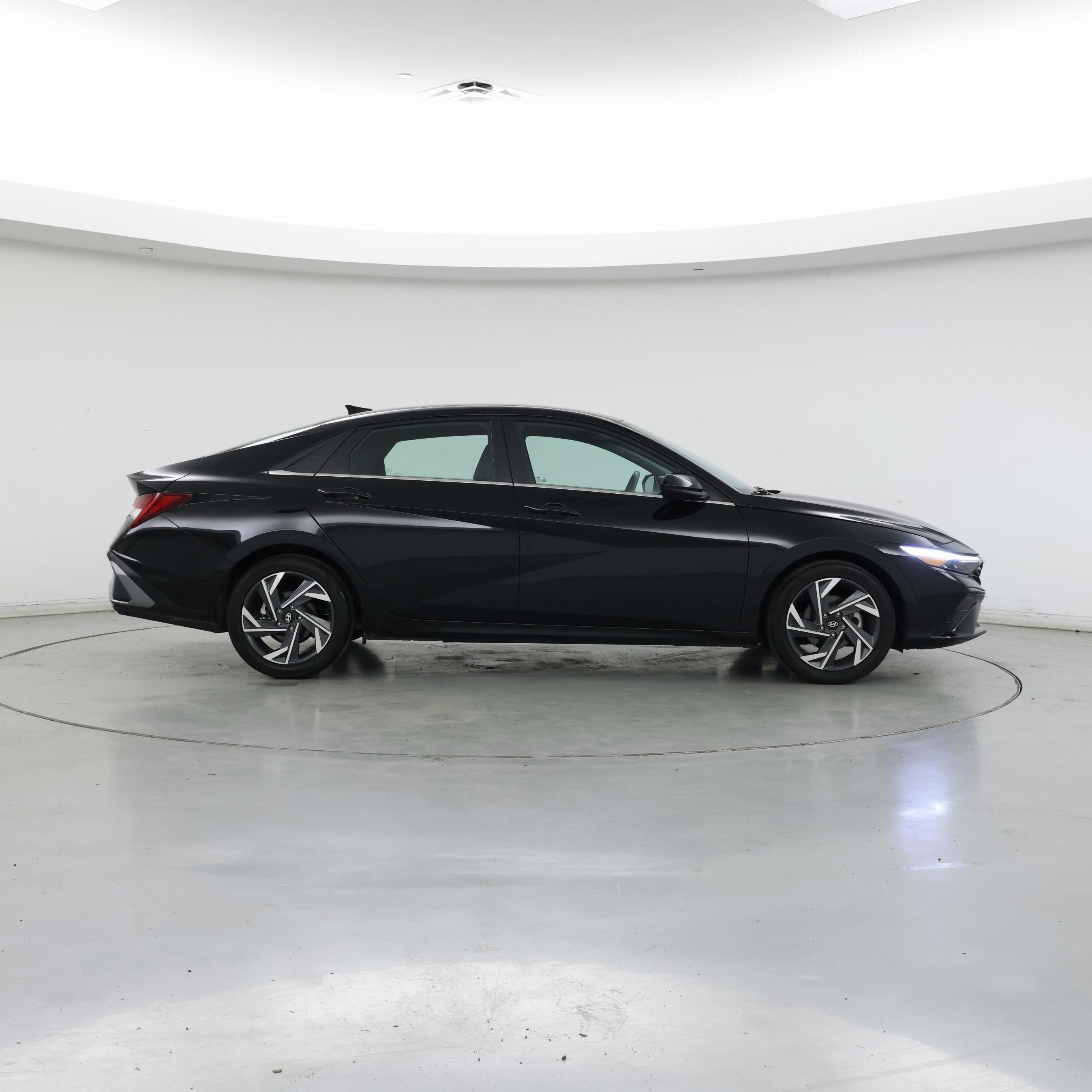 Thumbnail: 2024 Hyundai Elantra - 7