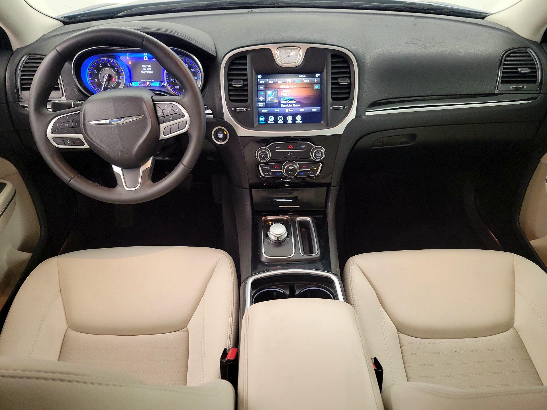 Thumbnail: 2023 Chrysler 300 - 9