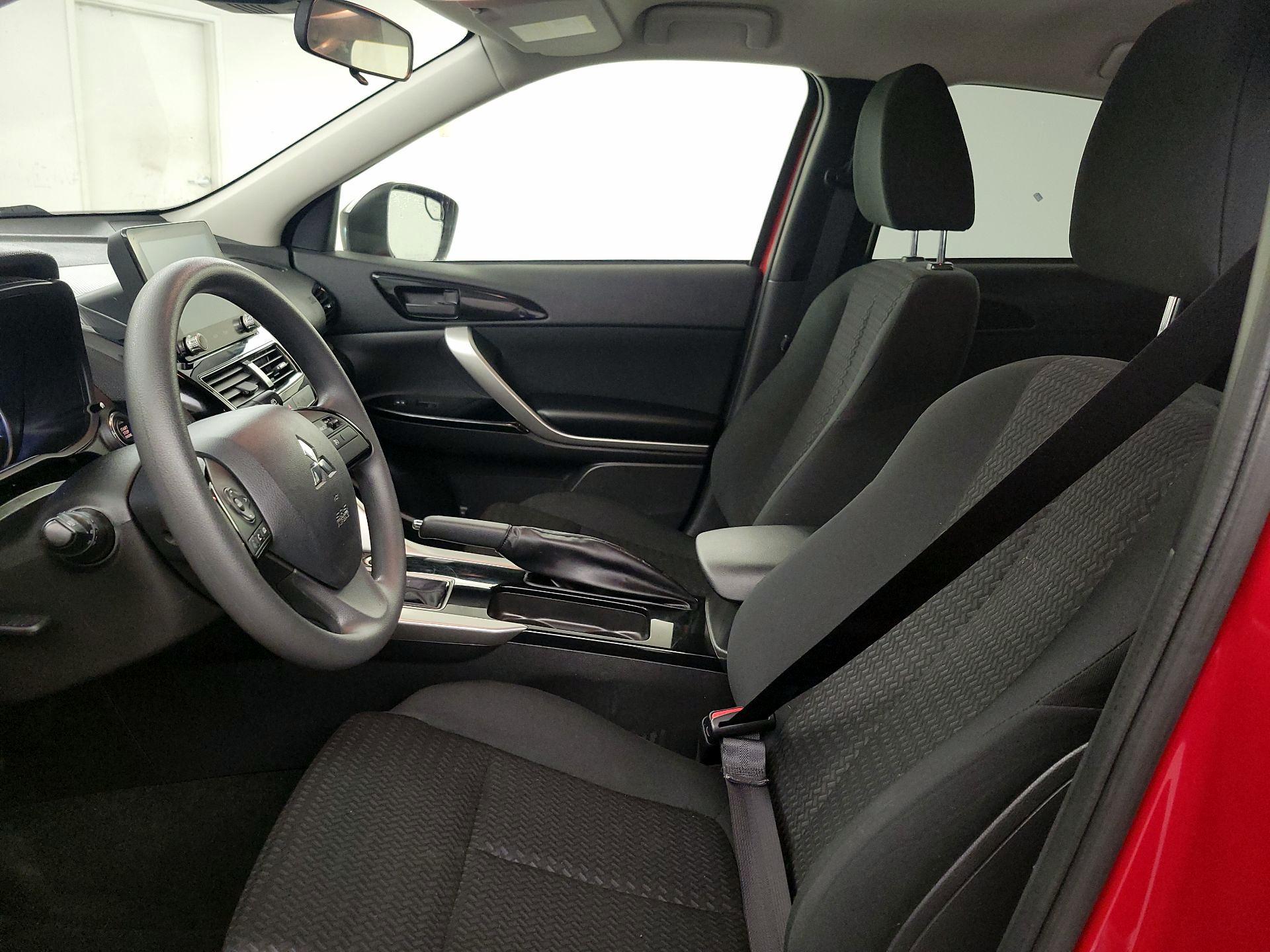 Thumbnail: 2024 Mitsubishi Eclipse Cross - 11