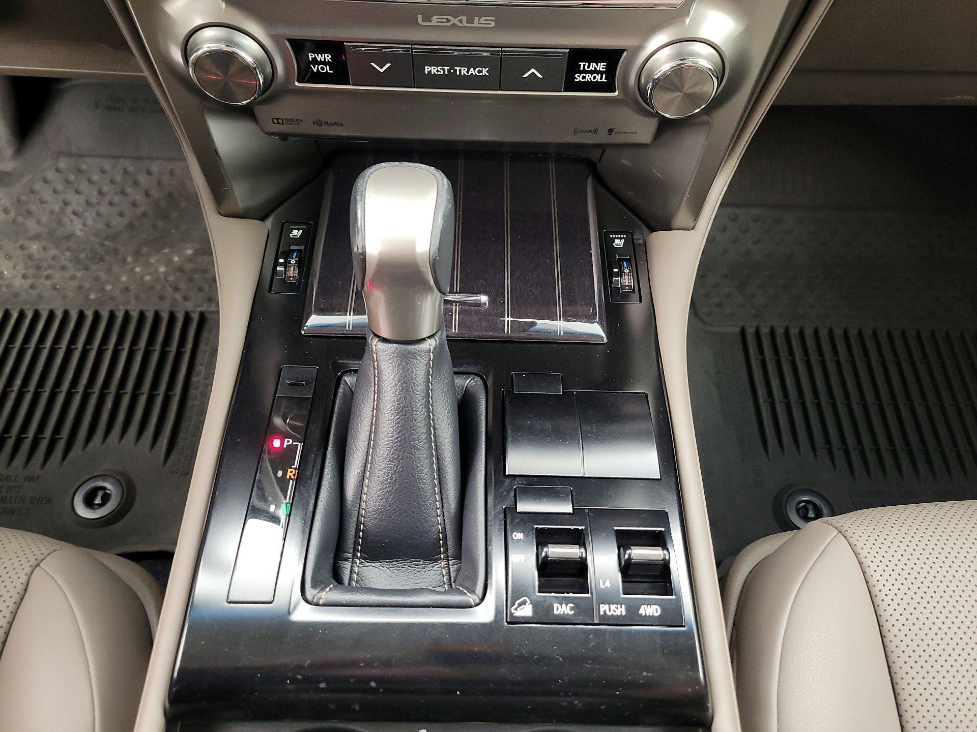 Thumbnail: 2021 Lexus GX - 18