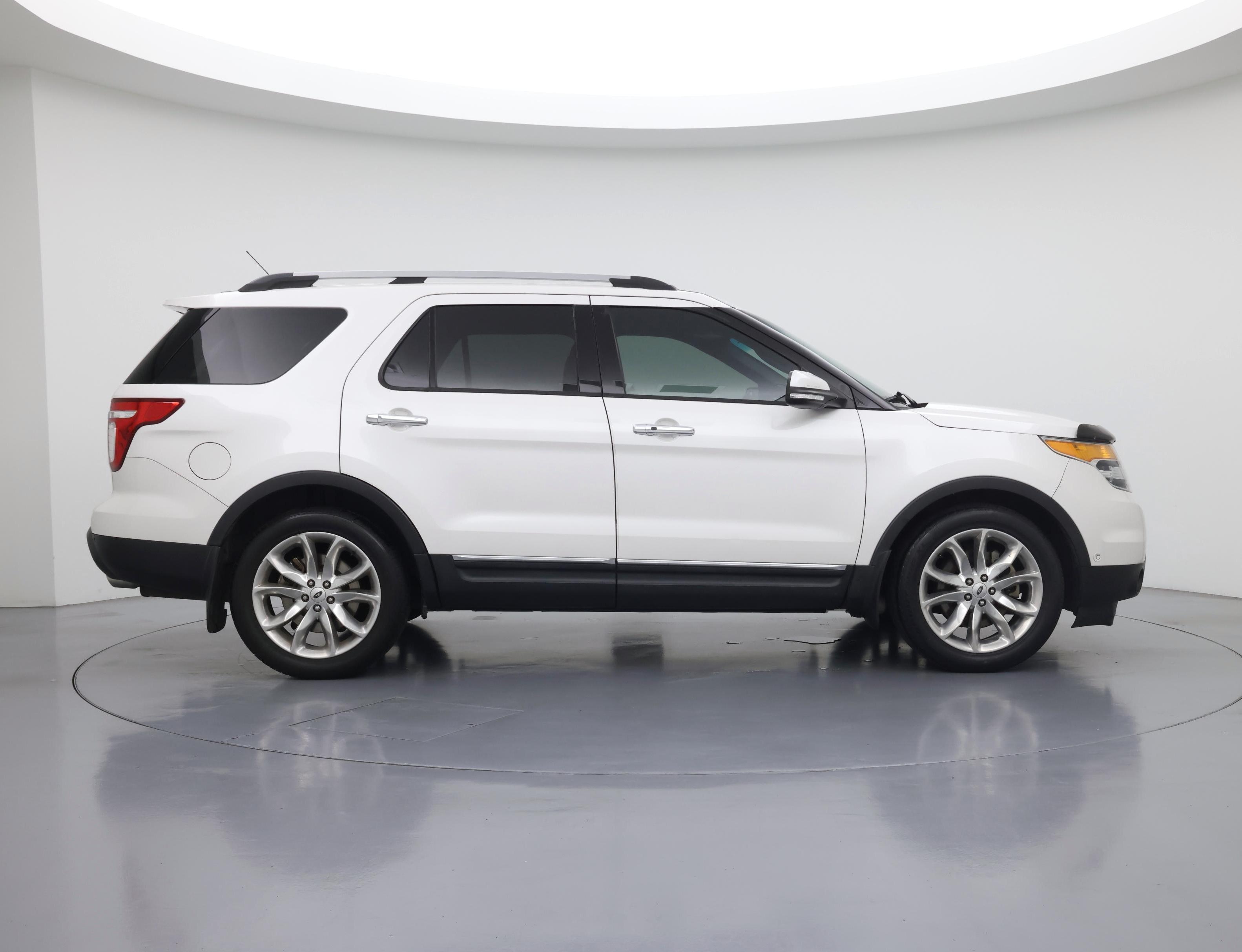 Thumbnail: 2014 Ford Explorer - 7