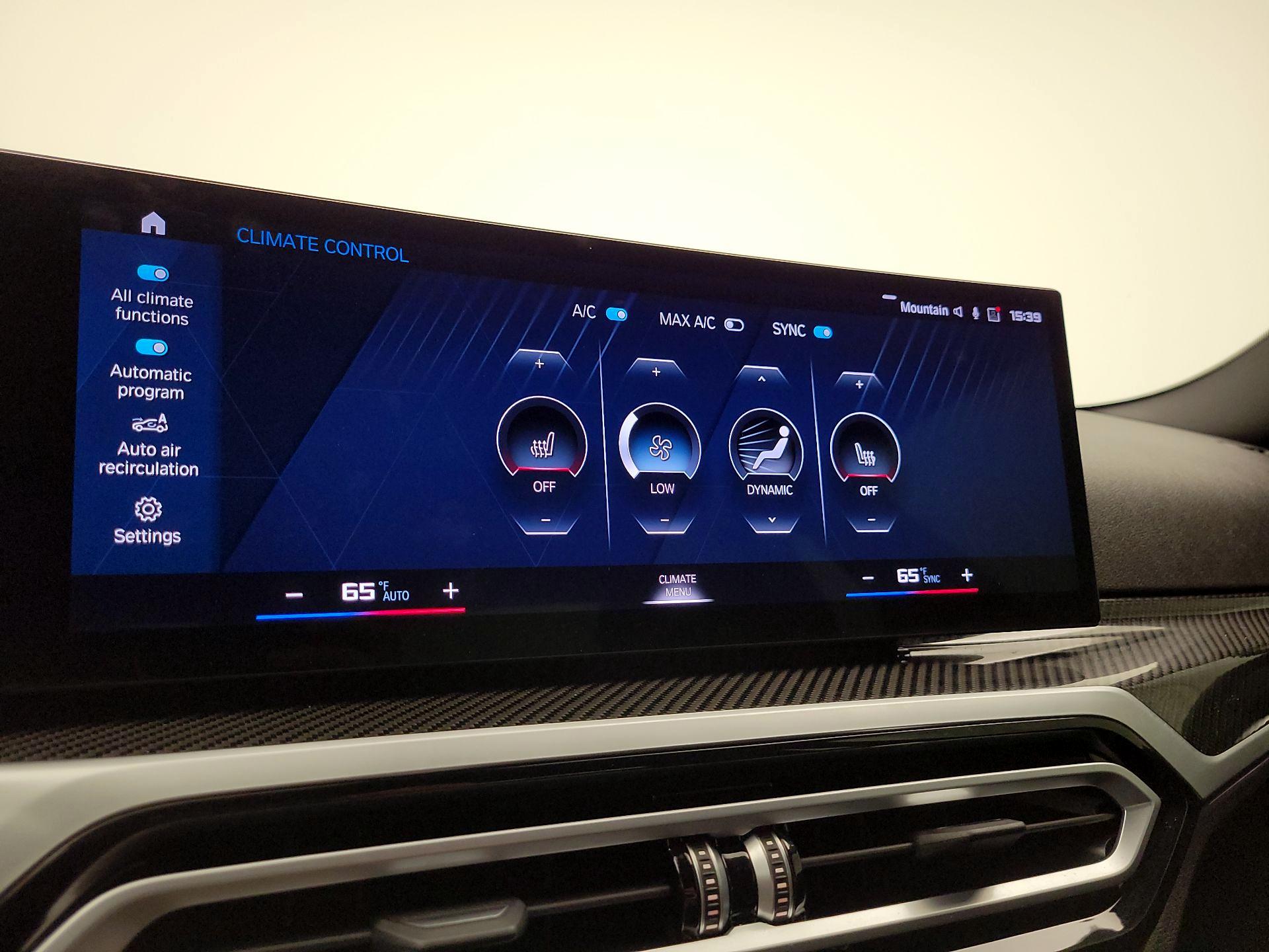 Thumbnail: 2024 BMW M2 - 17