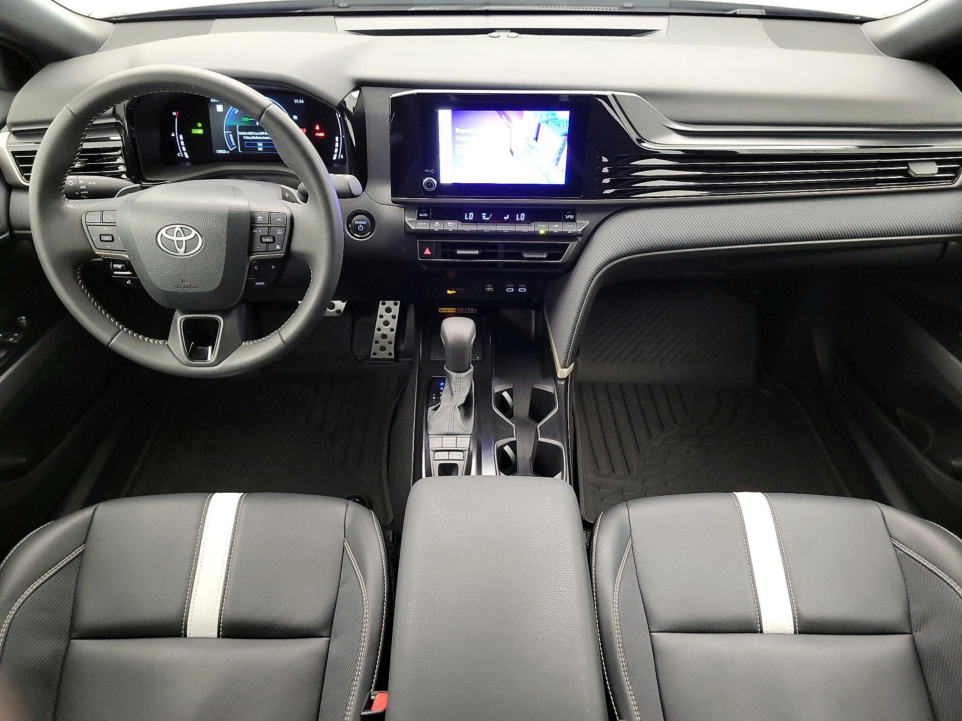 Thumbnail: 2025 Toyota Camry - 9