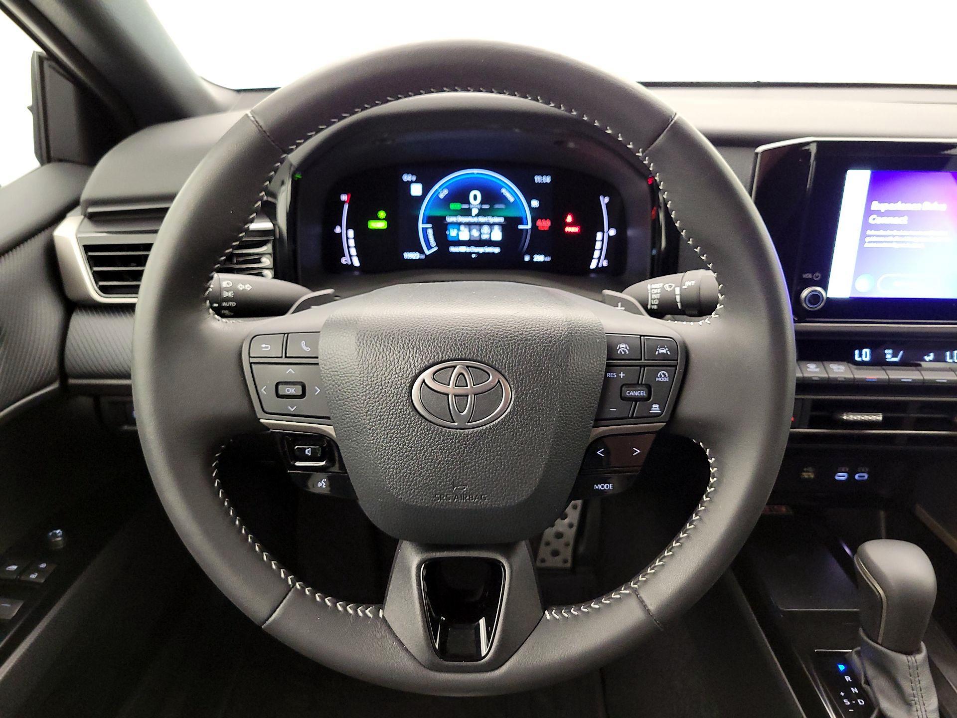 Thumbnail: 2025 Toyota Camry - 10