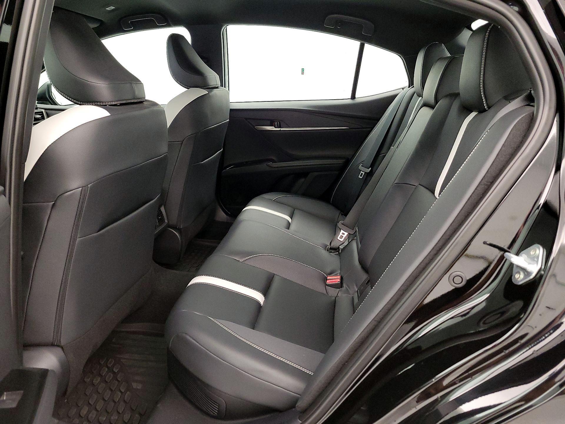 Thumbnail: 2025 Toyota Camry - 19