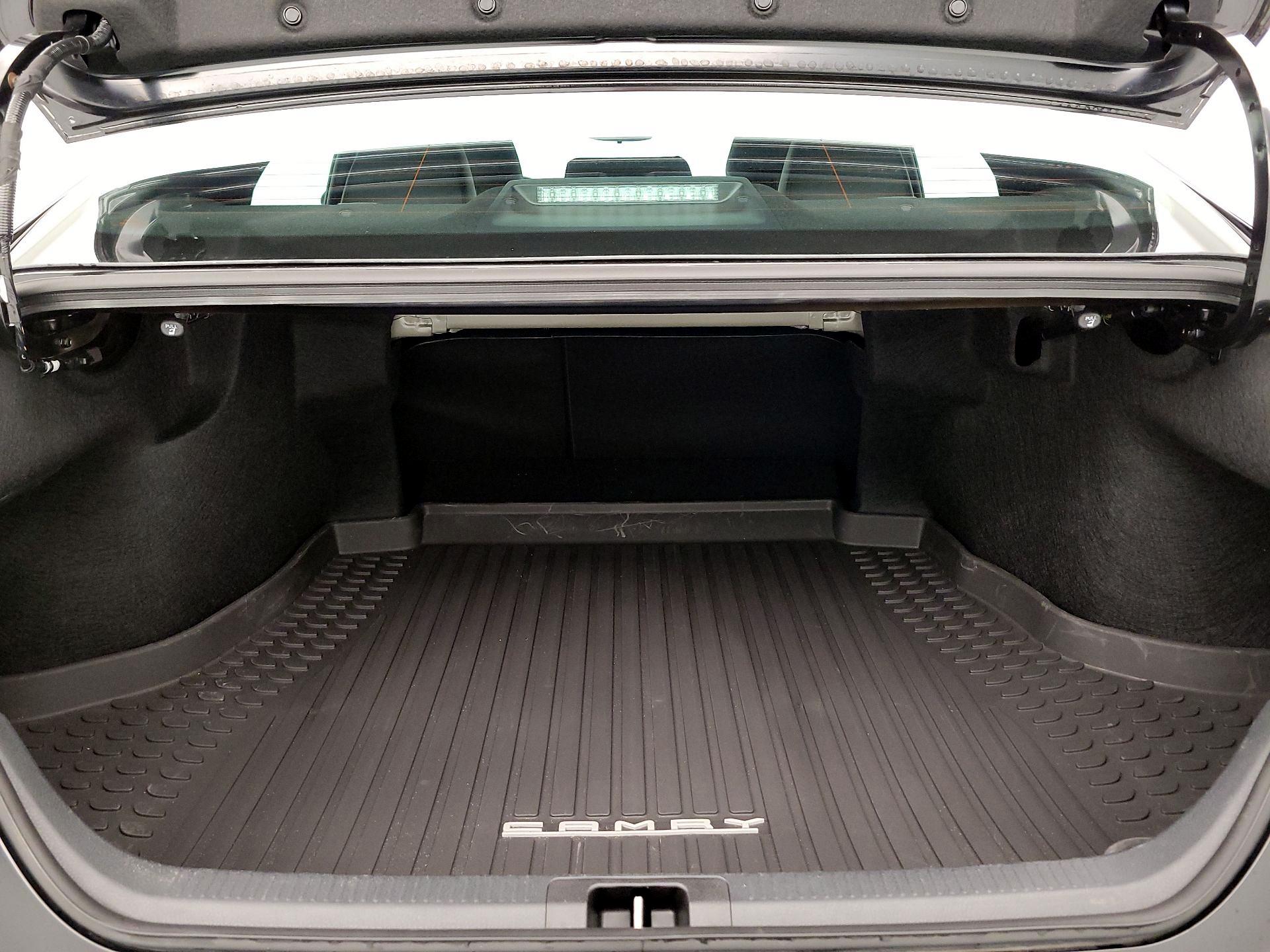 Thumbnail: 2025 Toyota Camry - 20