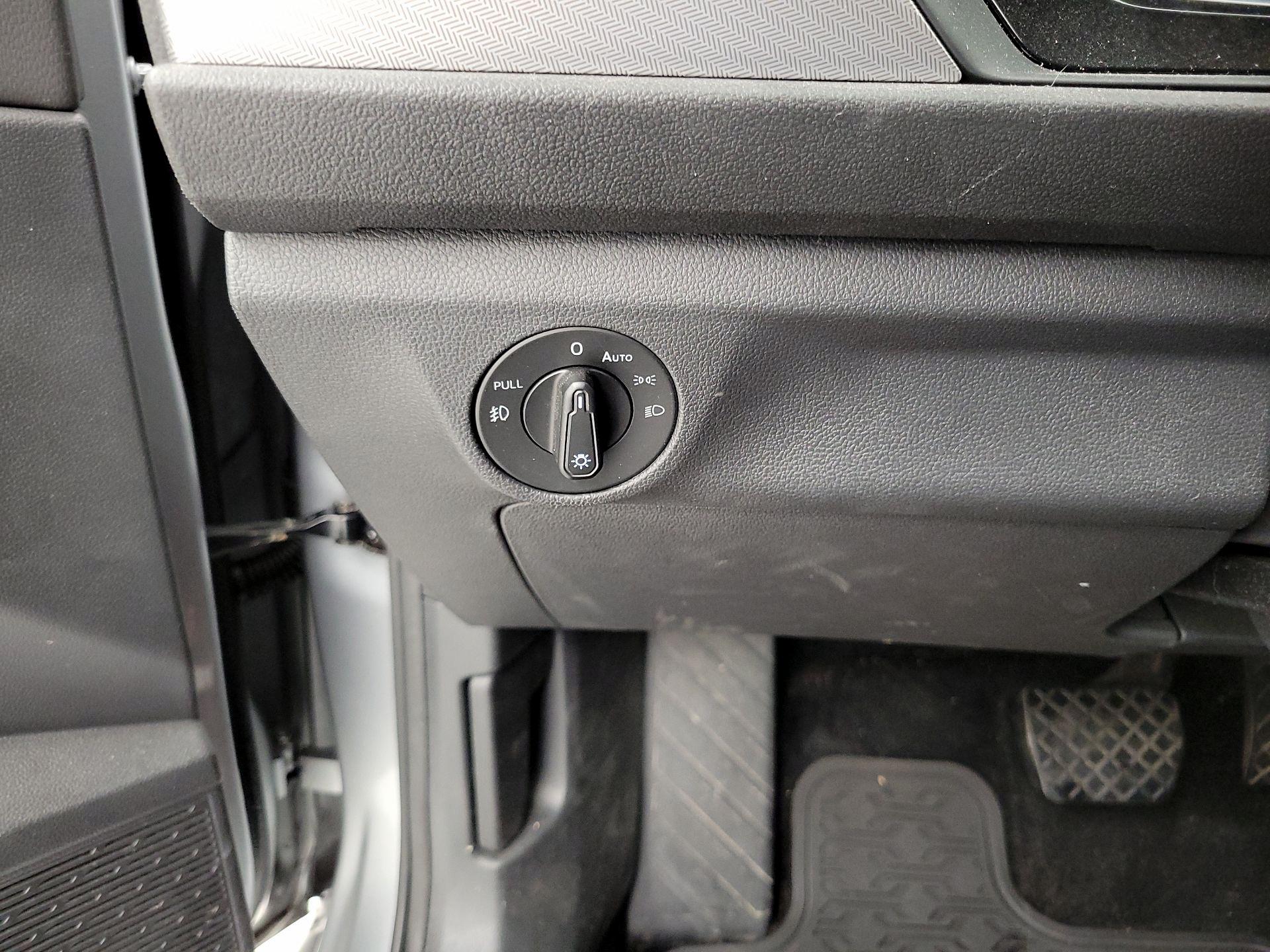 Thumbnail: 2020 Volkswagen Jetta - 13