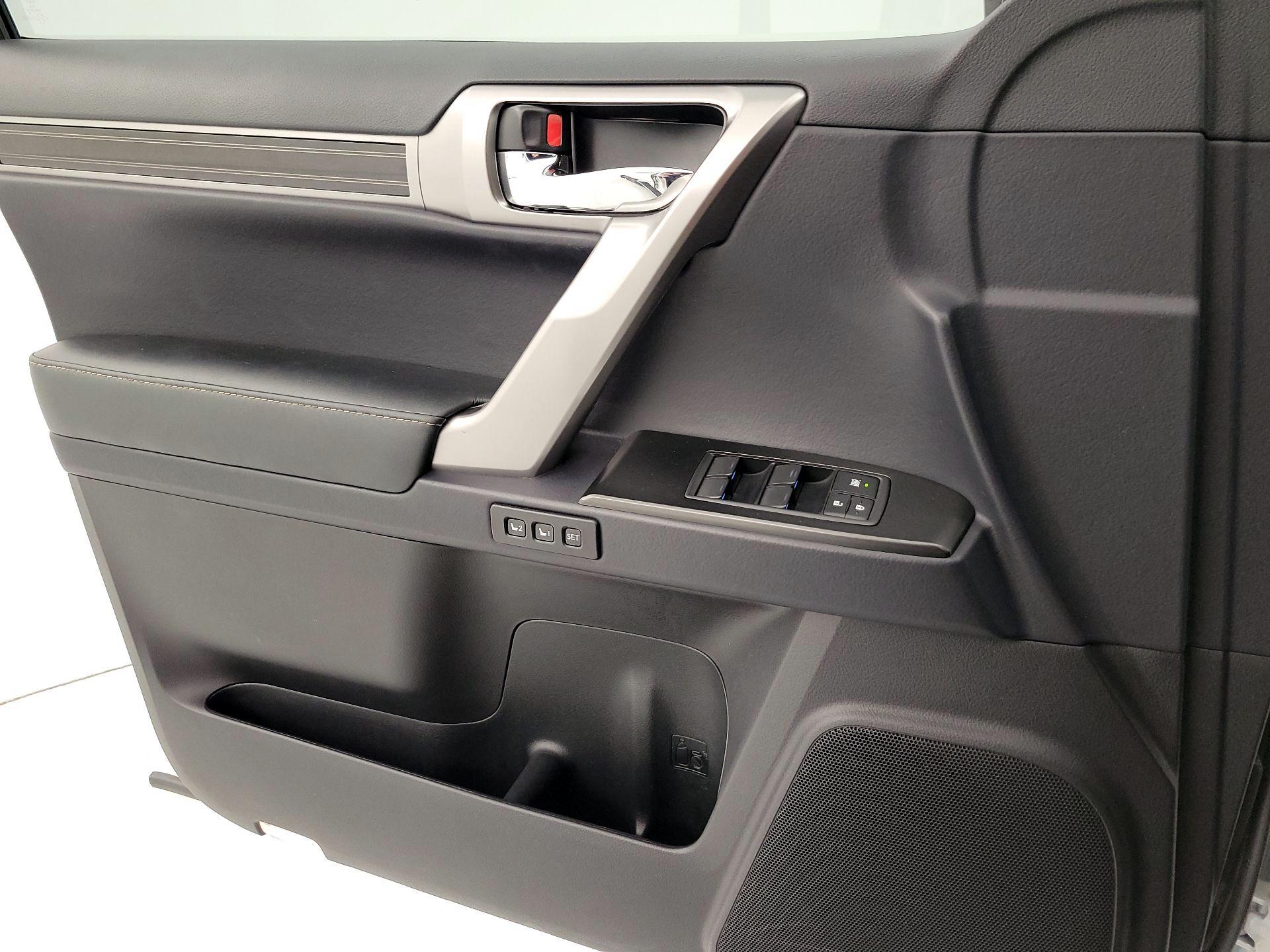 Thumbnail: 2022 Lexus GX - 12