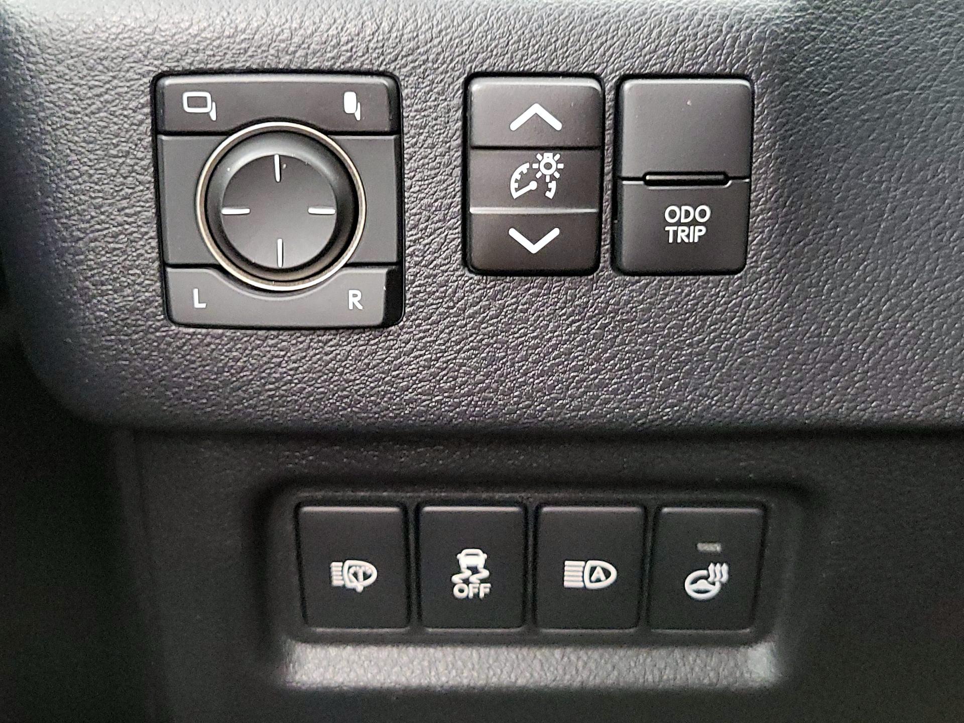 Thumbnail: 2022 Lexus GX - 13