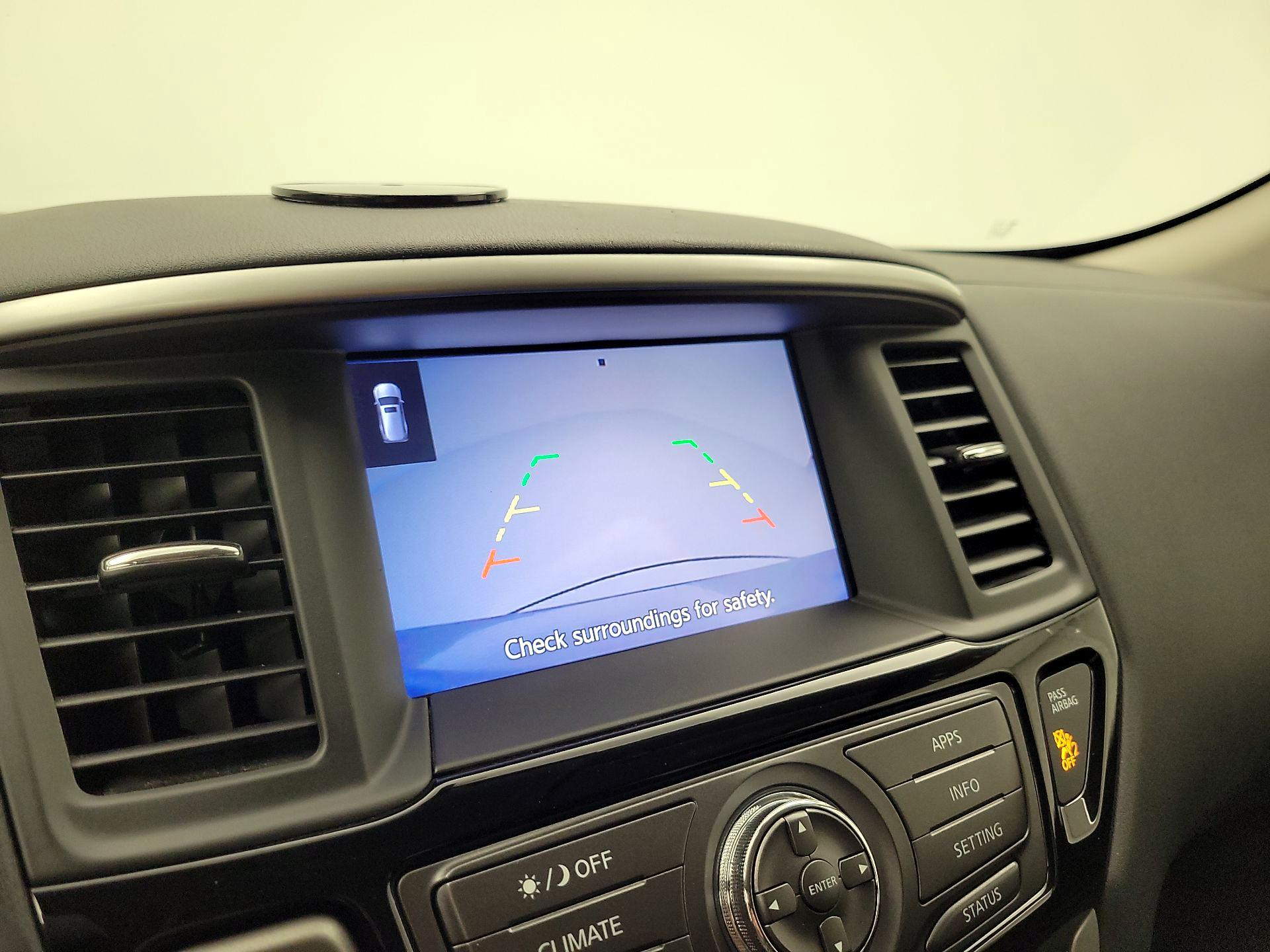 Thumbnail: 2019 Nissan Pathfinder - 14
