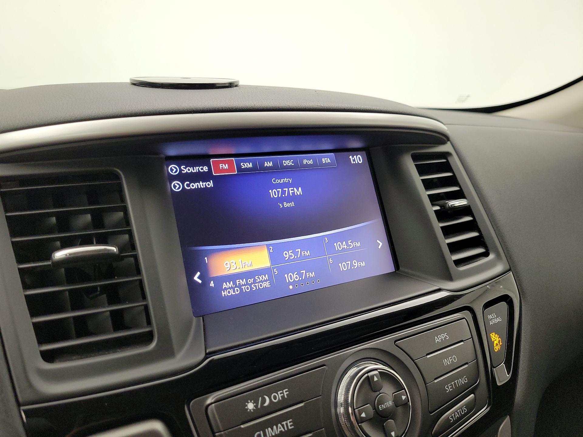 Thumbnail: 2019 Nissan Pathfinder - 15