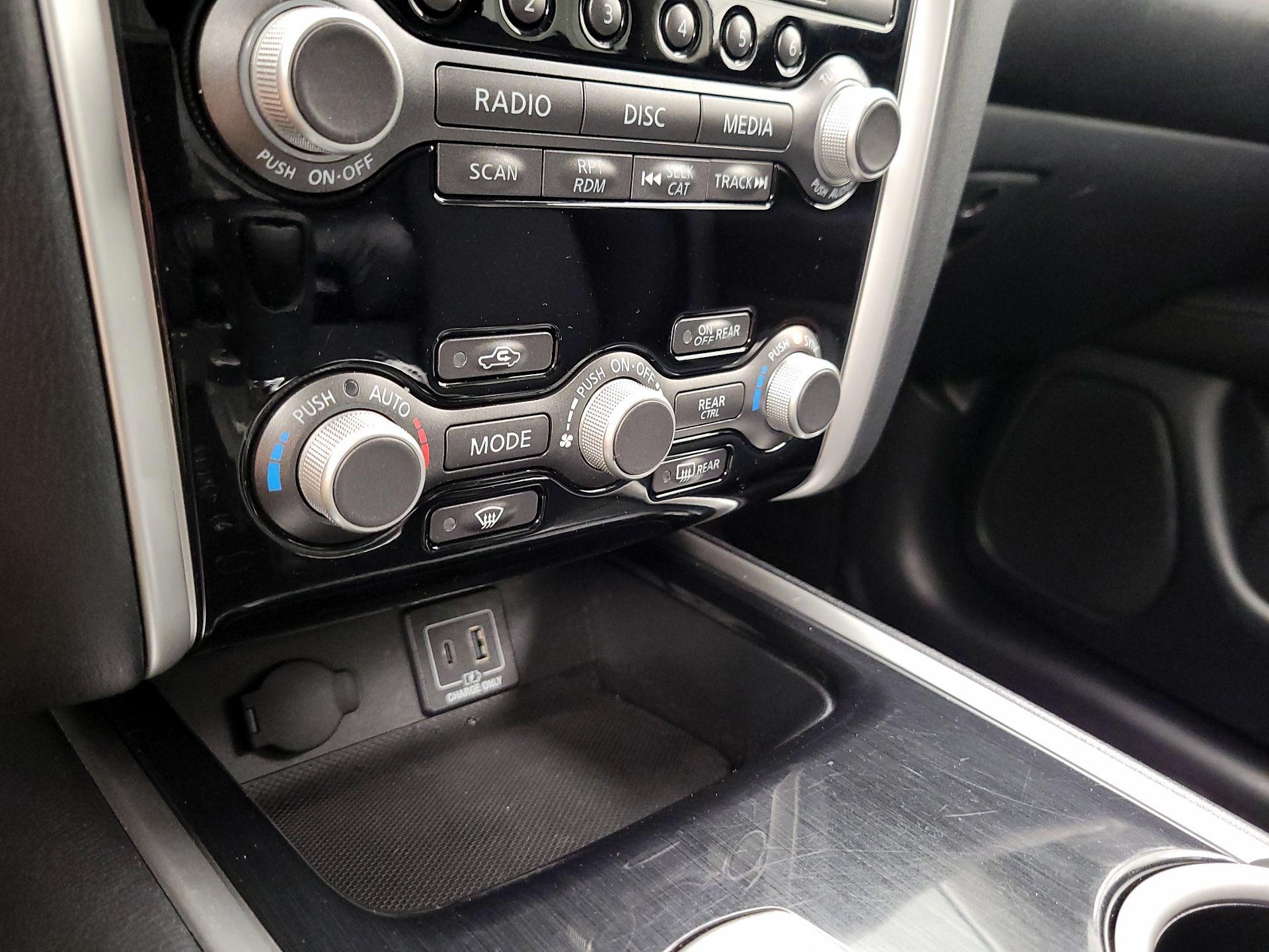 Thumbnail: 2019 Nissan Pathfinder - 16
