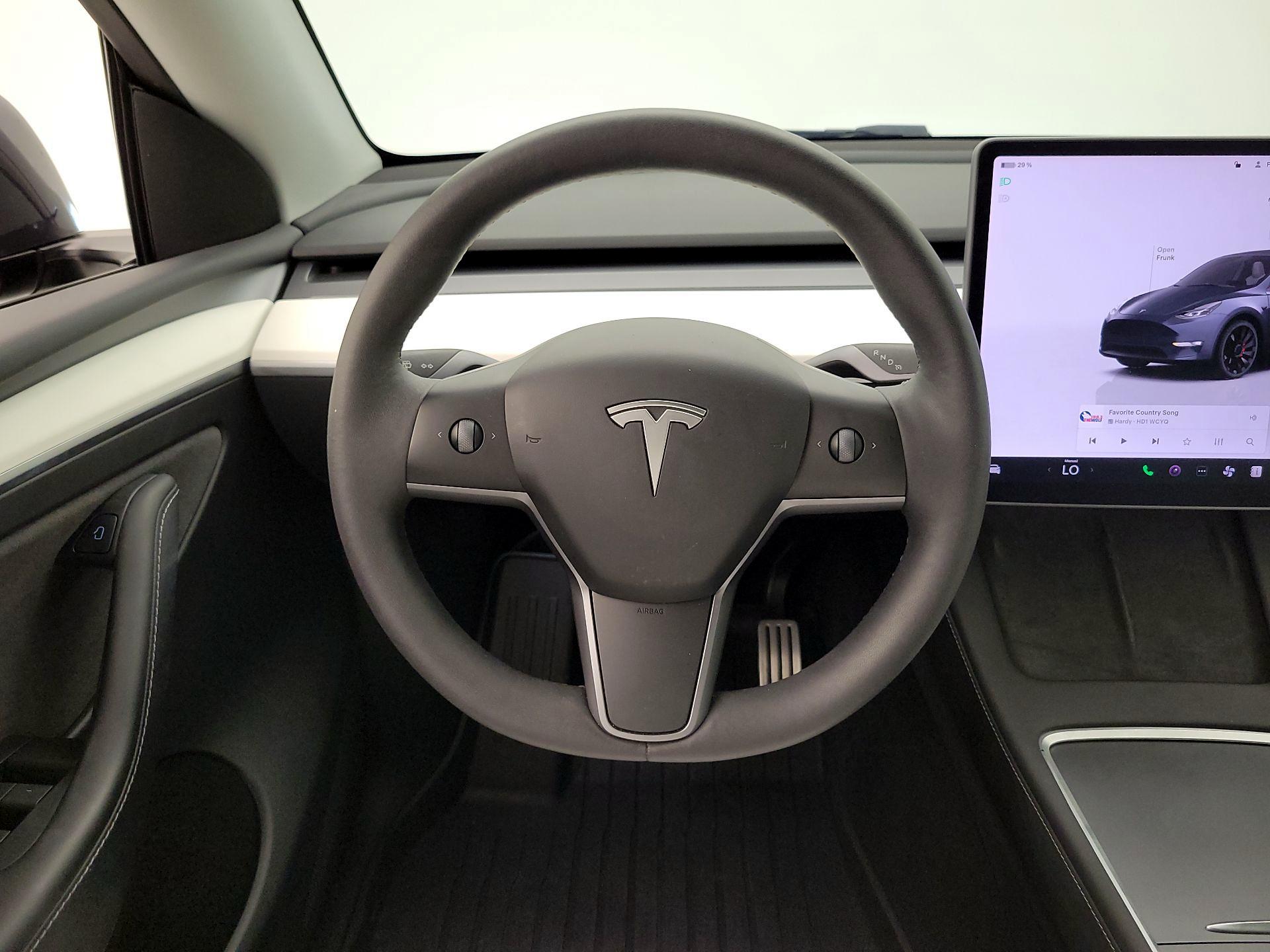 Thumbnail: 2023 Tesla Model Y - 10