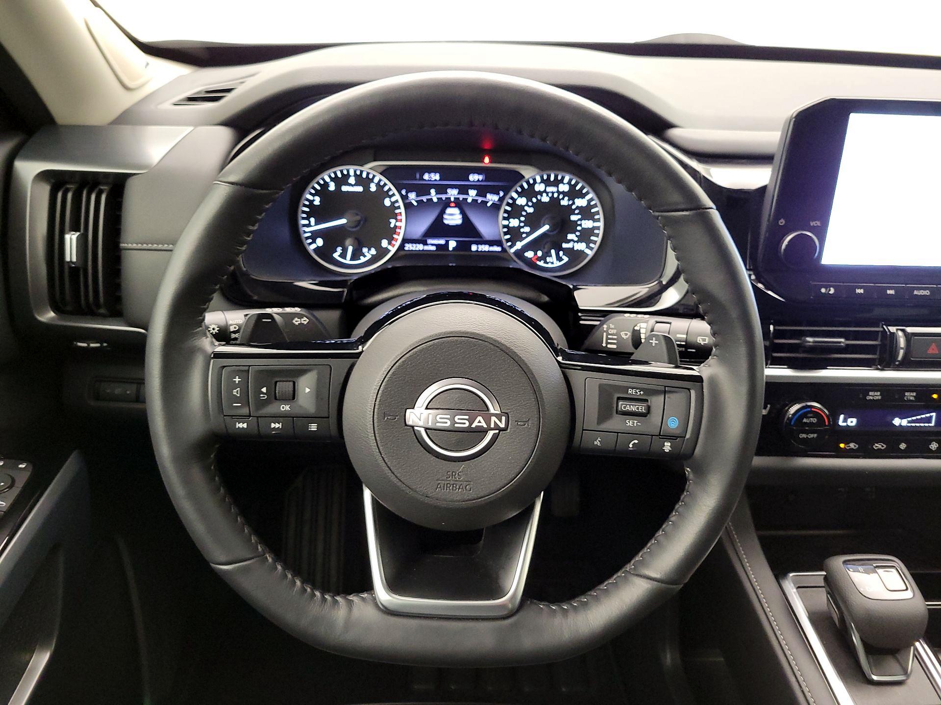 Thumbnail: 2024 Nissan Pathfinder - 10