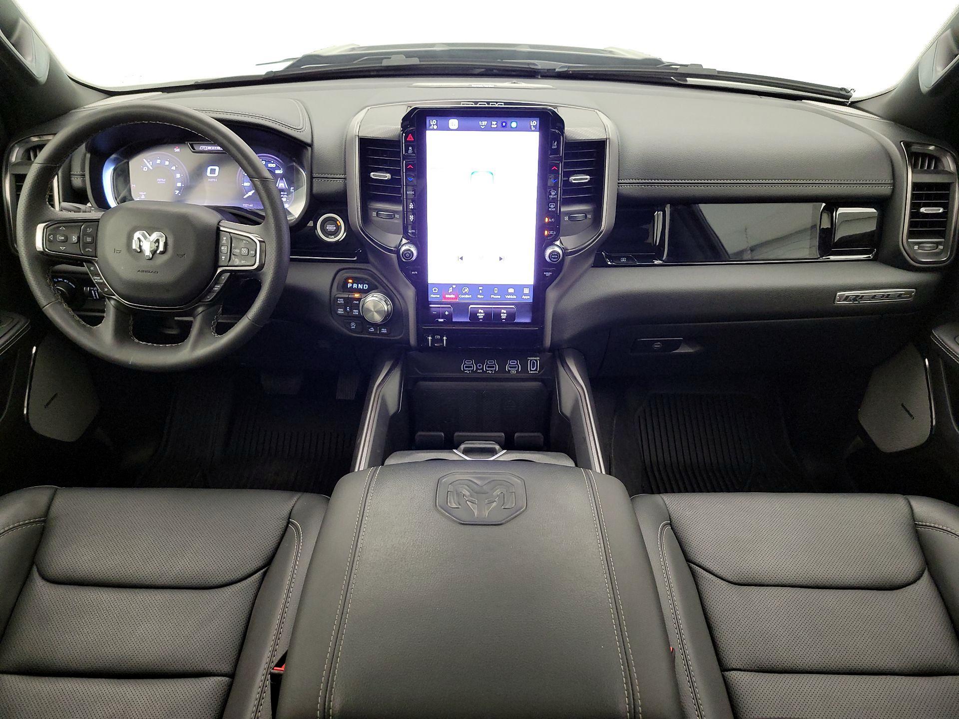 Thumbnail: 2025 RAM 1500 - 9