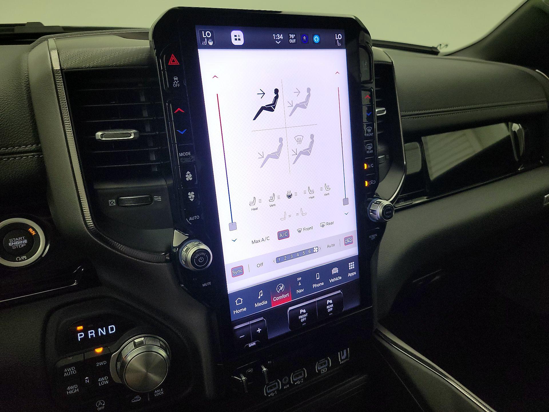 Thumbnail: 2025 RAM 1500 - 17