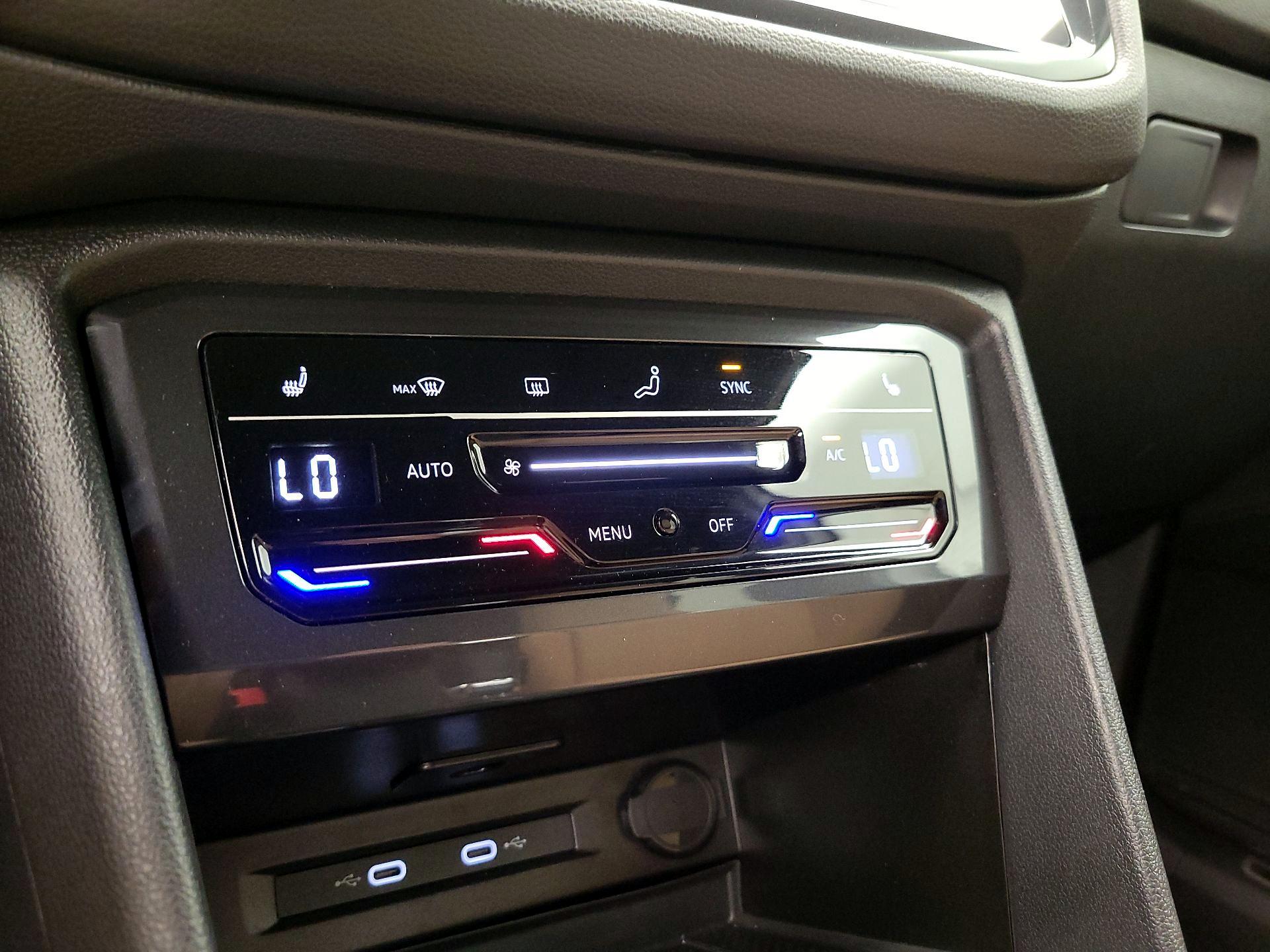 Thumbnail: 2024 Volkswagen Tiguan - 16