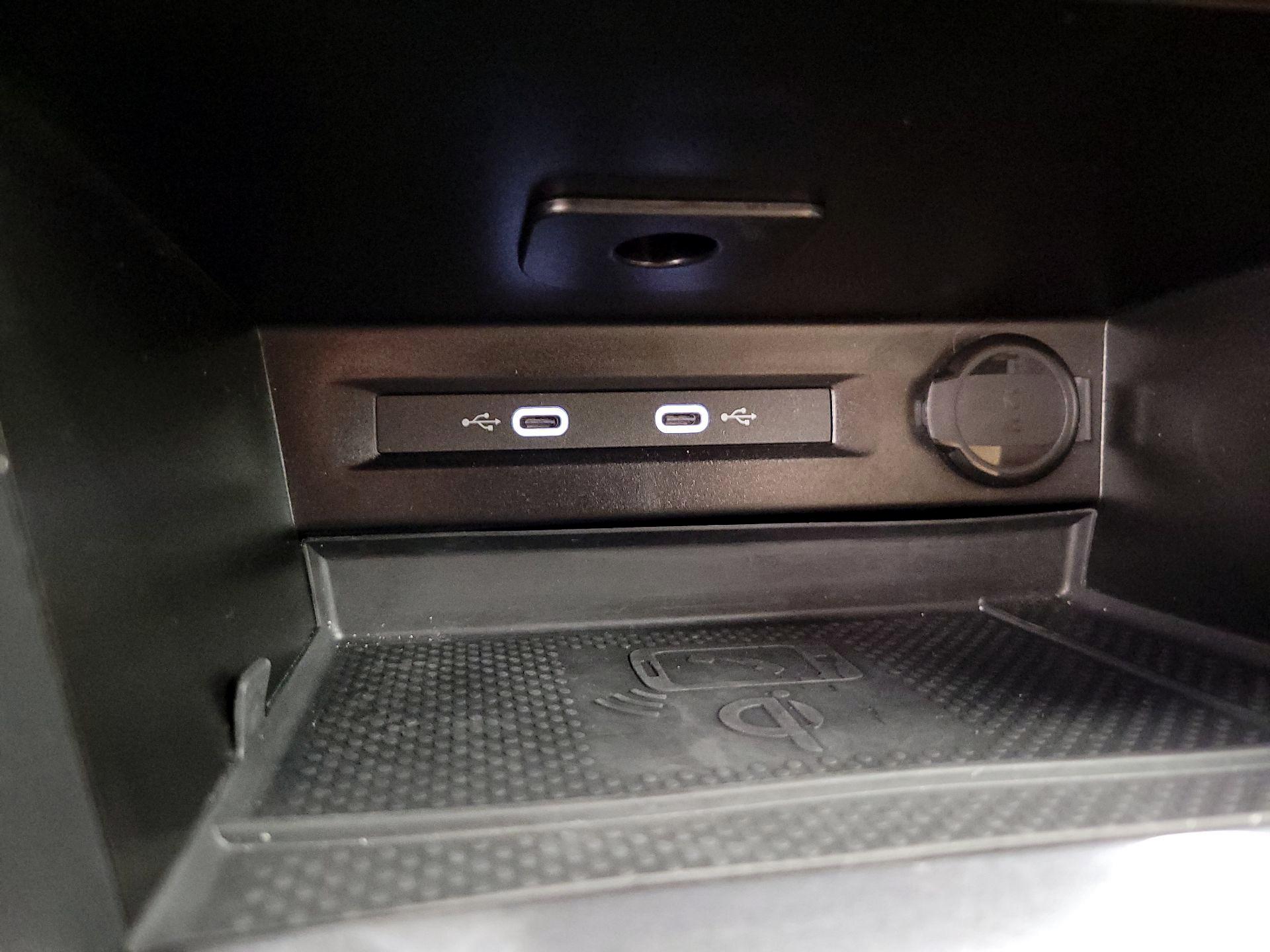 Thumbnail: 2024 Volkswagen Tiguan - 18