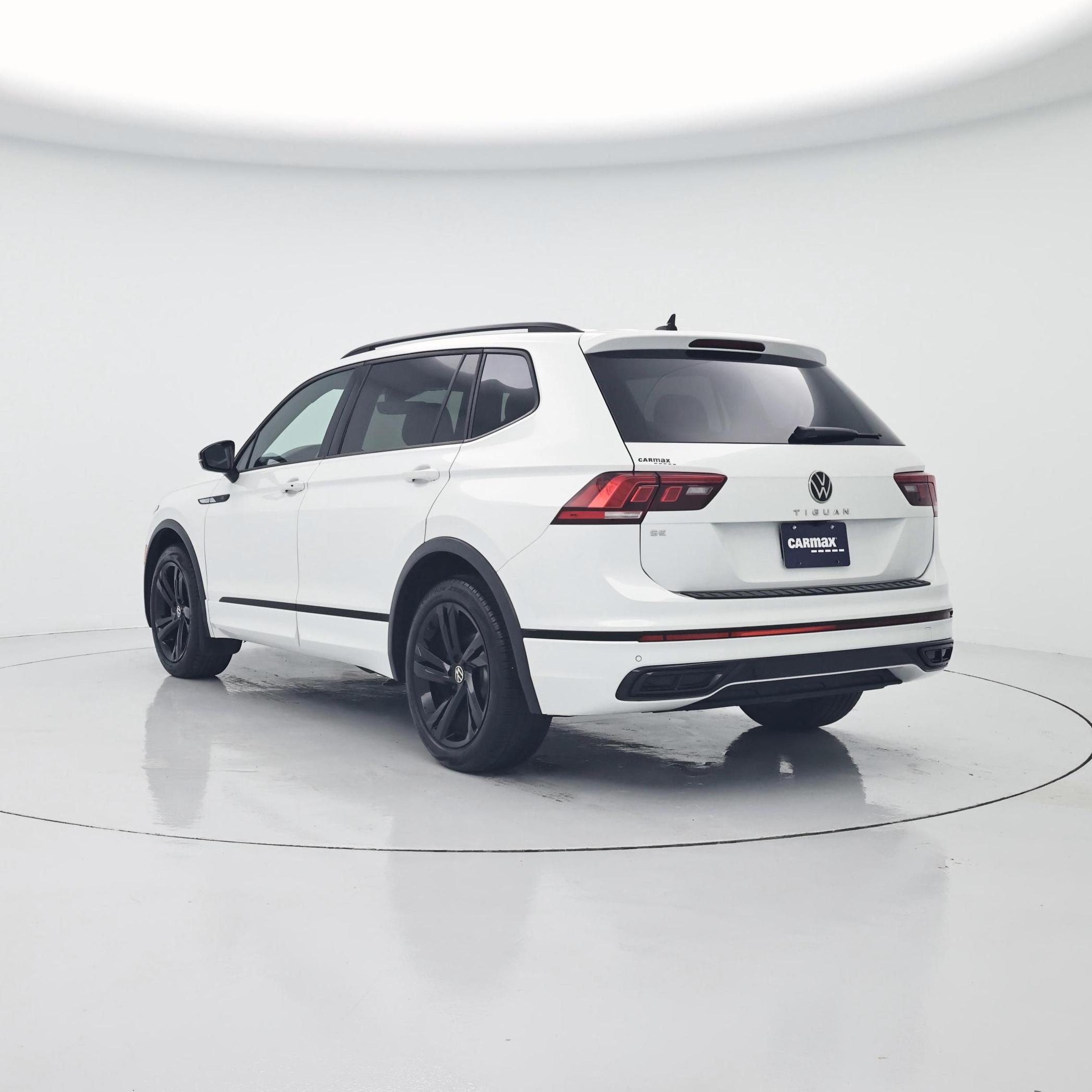 Thumbnail: 2024 Volkswagen Tiguan - 2