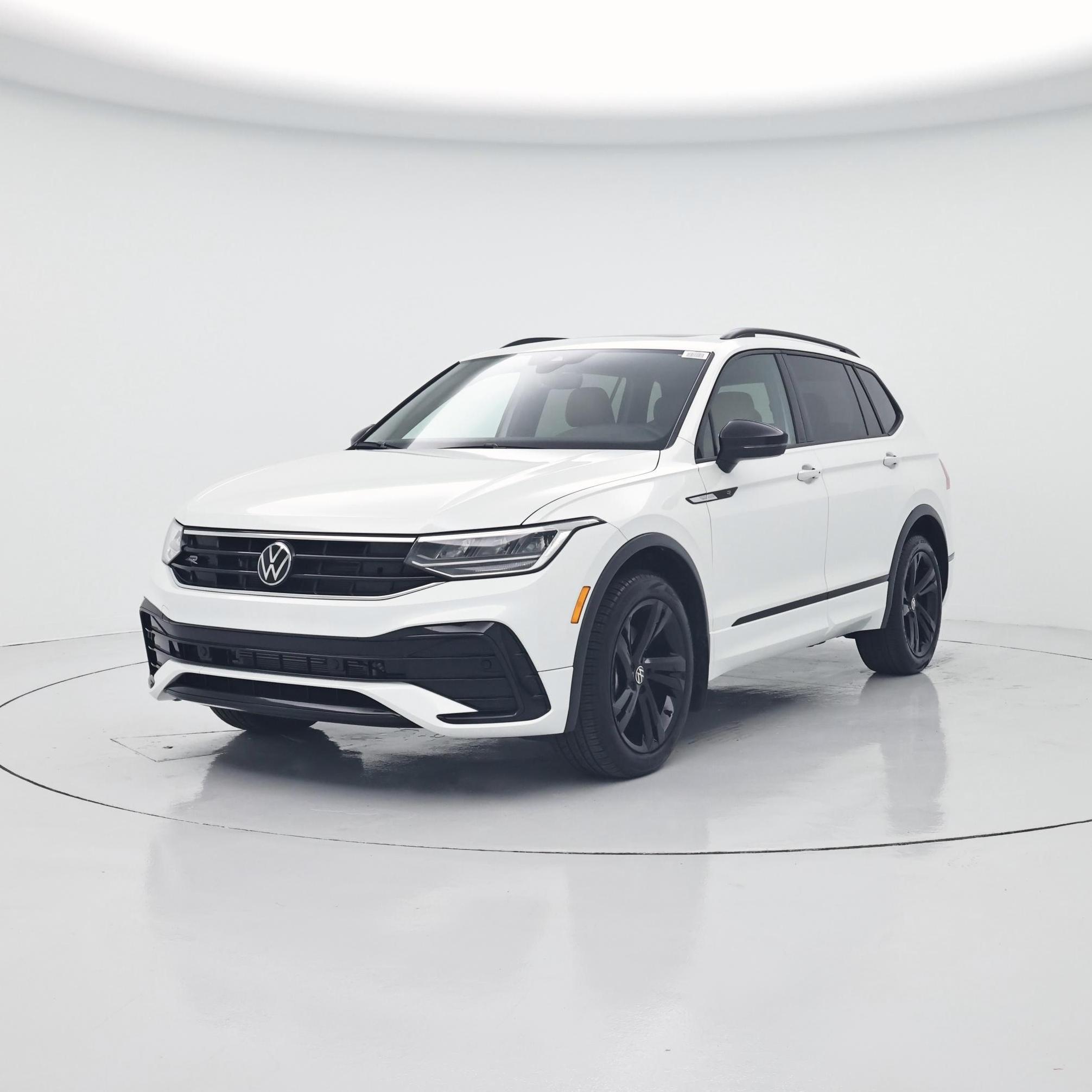 Thumbnail: 2024 Volkswagen Tiguan - 4