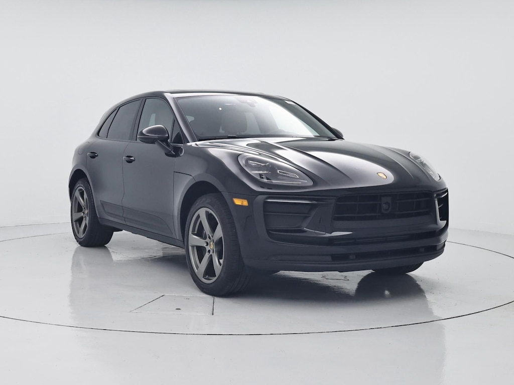 2025 Porsche Macan