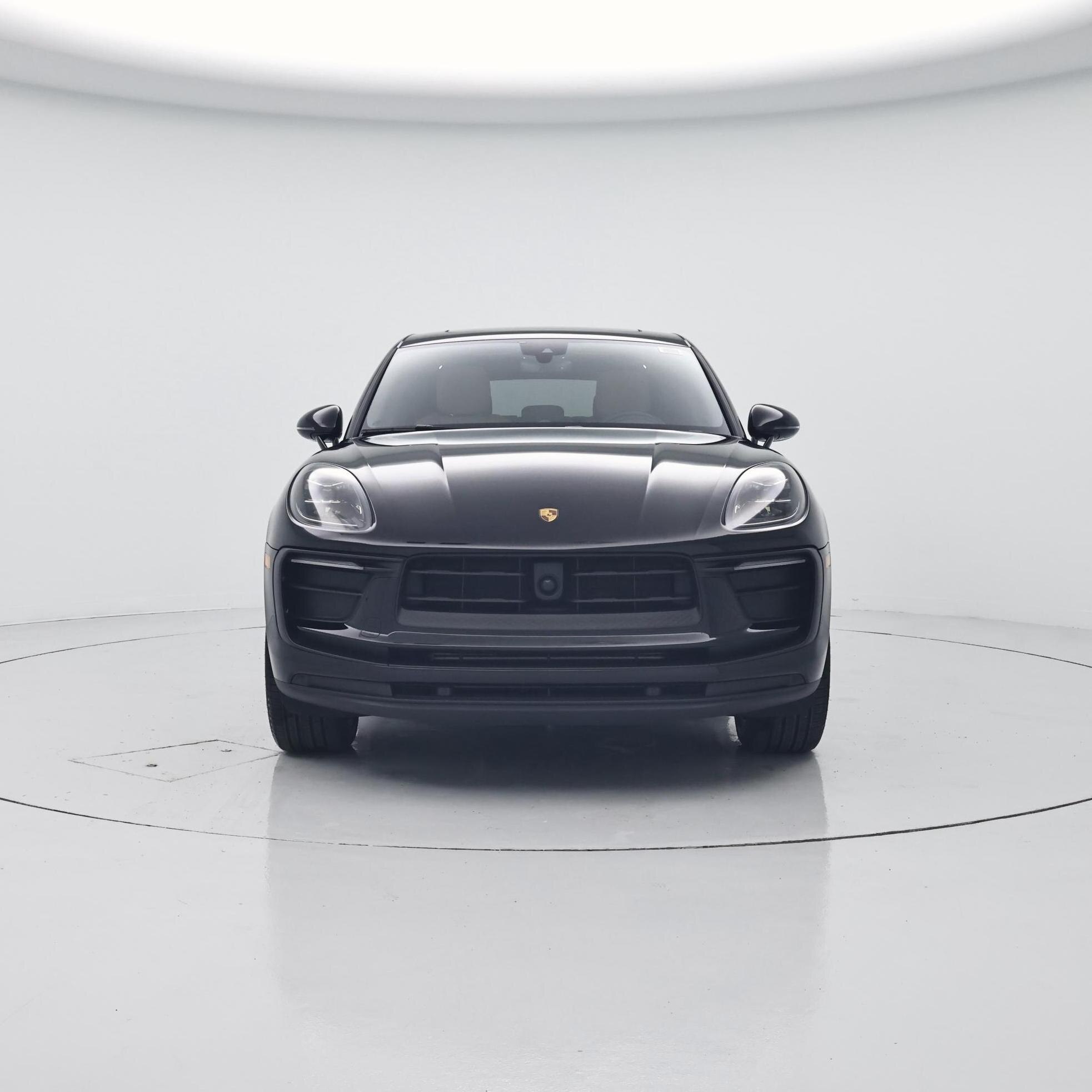 Thumbnail: 2025 Porsche Macan - 5