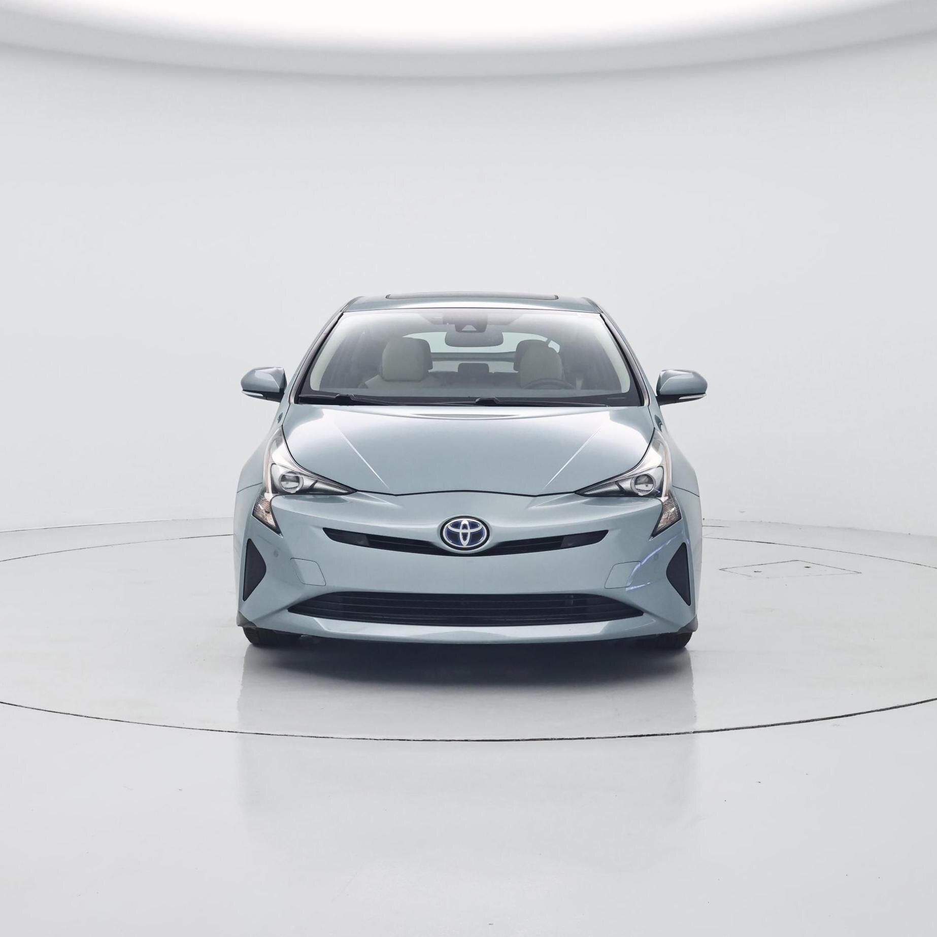 Thumbnail: 2018 Toyota Prius - 5