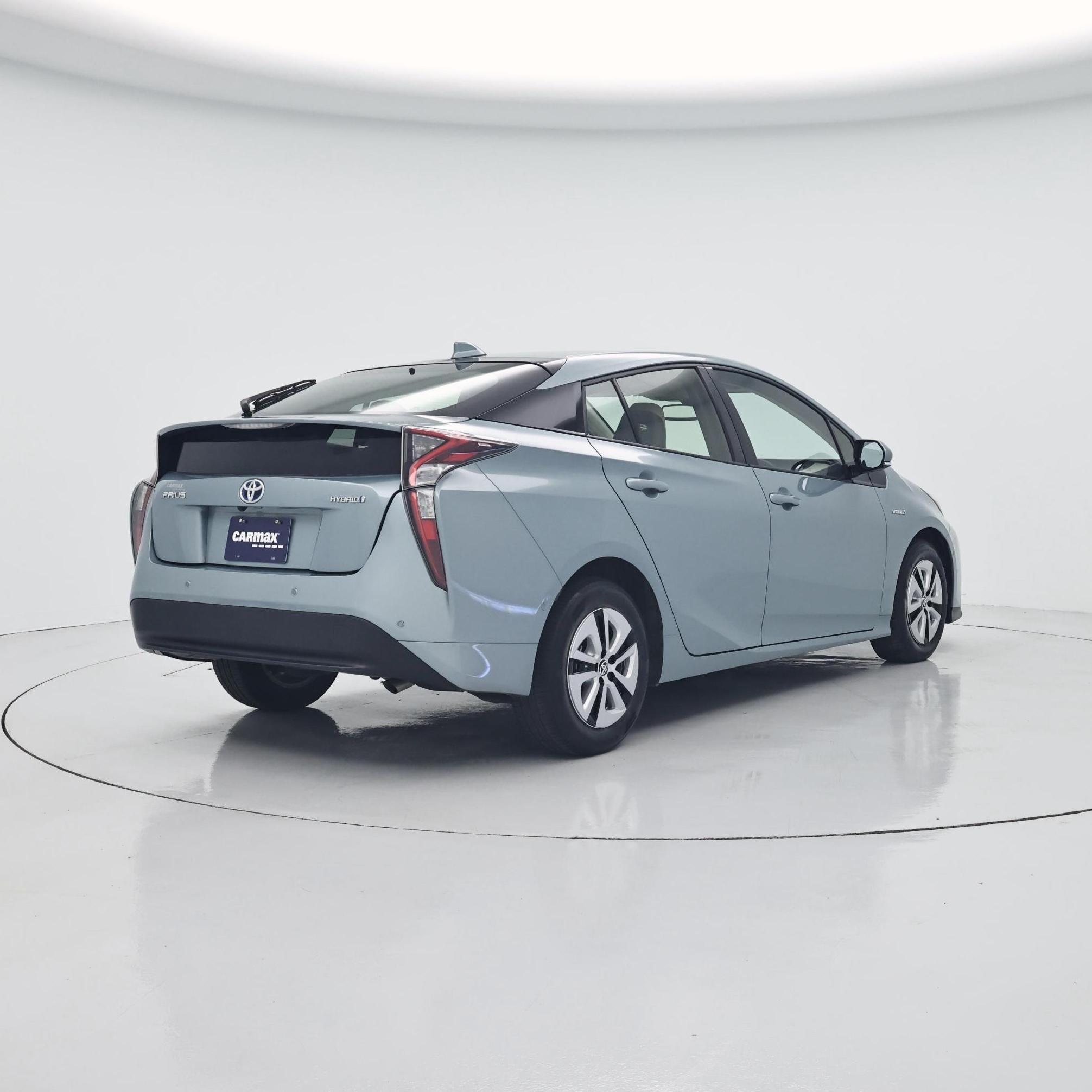 Thumbnail: 2018 Toyota Prius - 8