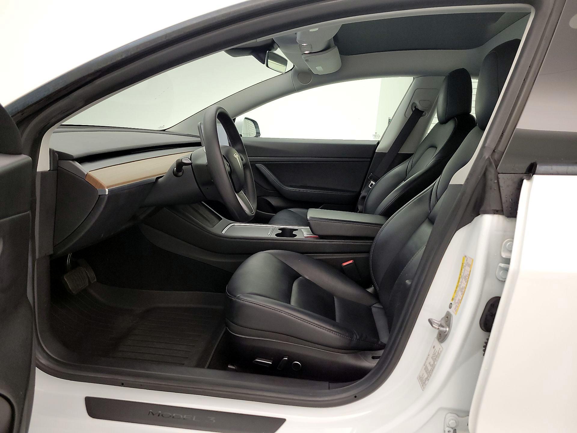 Thumbnail: 2021 Tesla Model 3 - 11