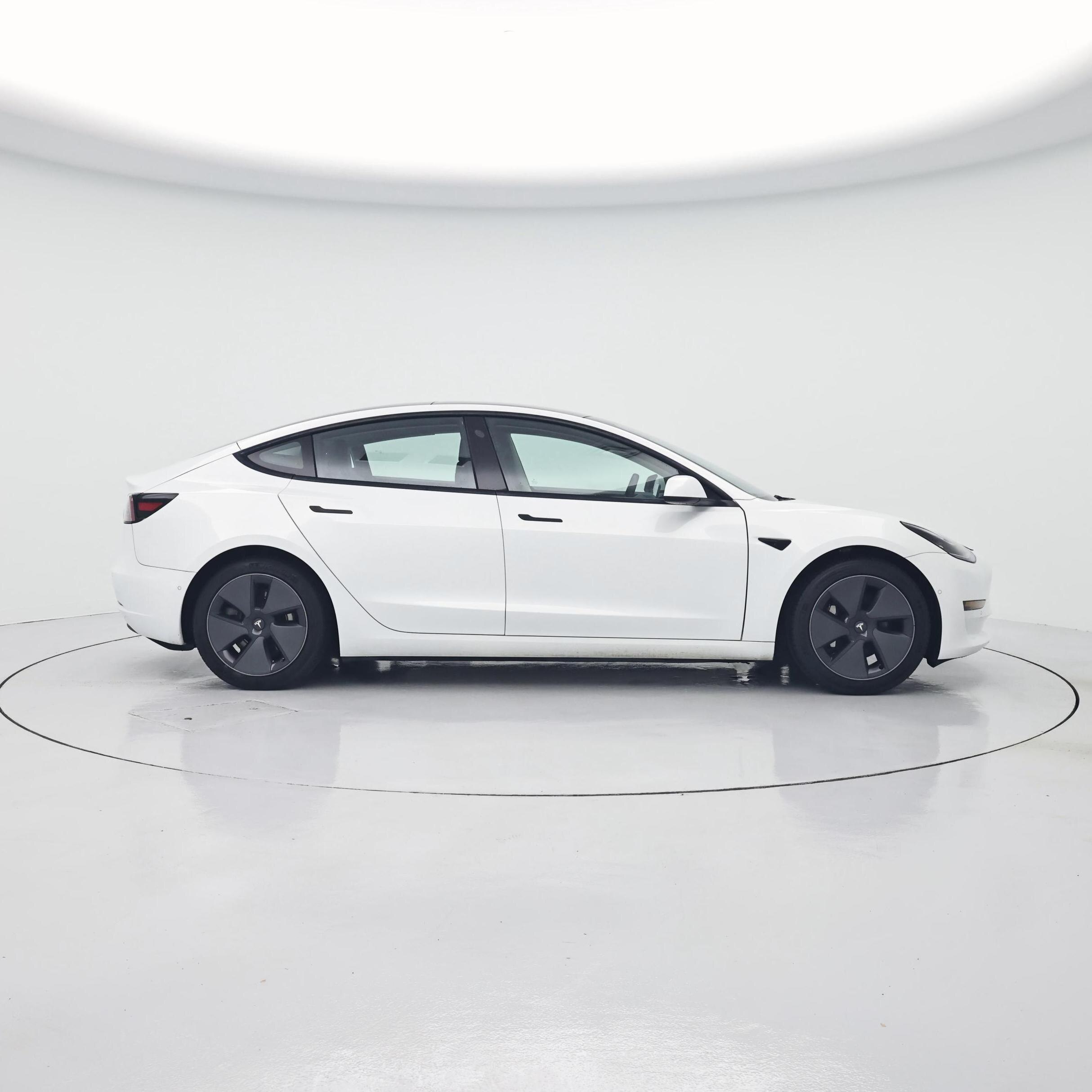 Thumbnail: 2021 Tesla Model 3 - 7