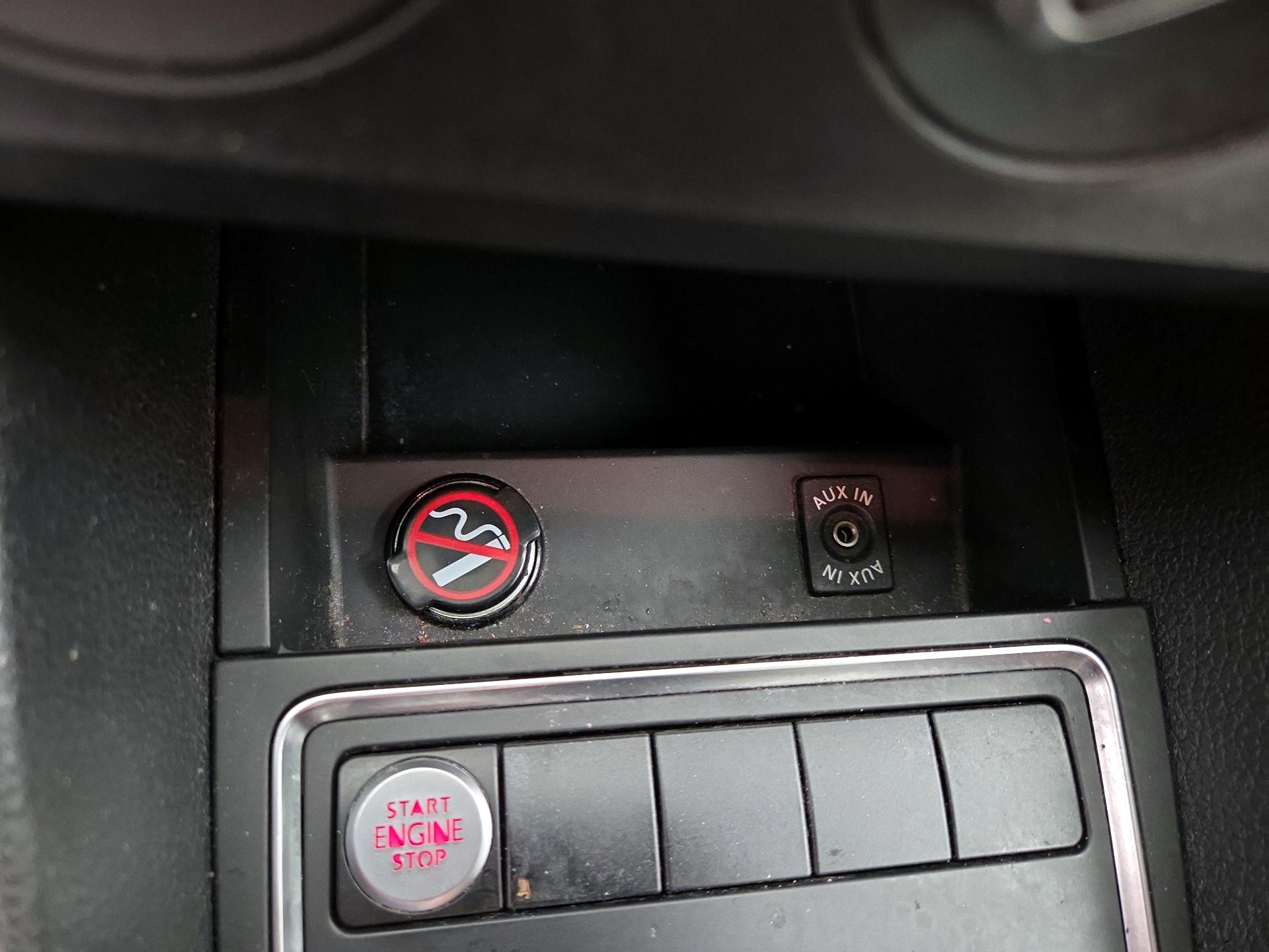 Thumbnail: 2015 Volkswagen Jetta - 17