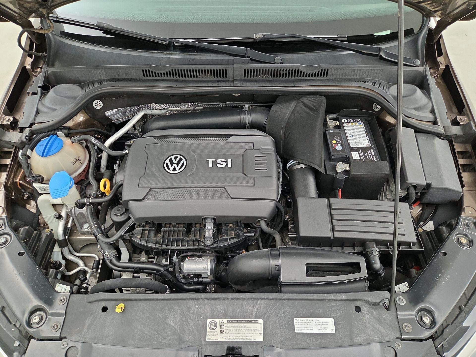 Thumbnail: 2015 Volkswagen Jetta - 20