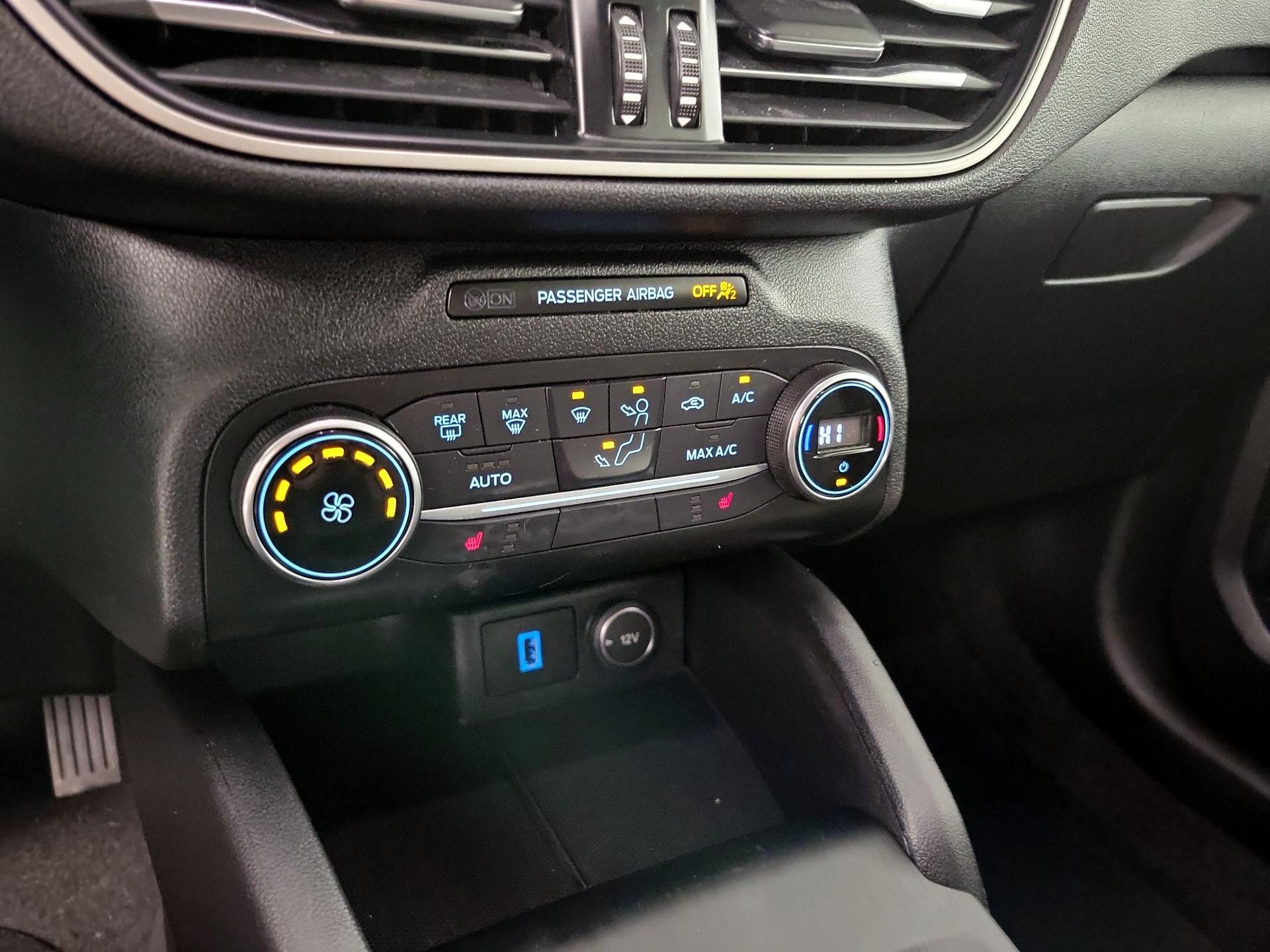 Thumbnail: 2020 Ford Escape - 16