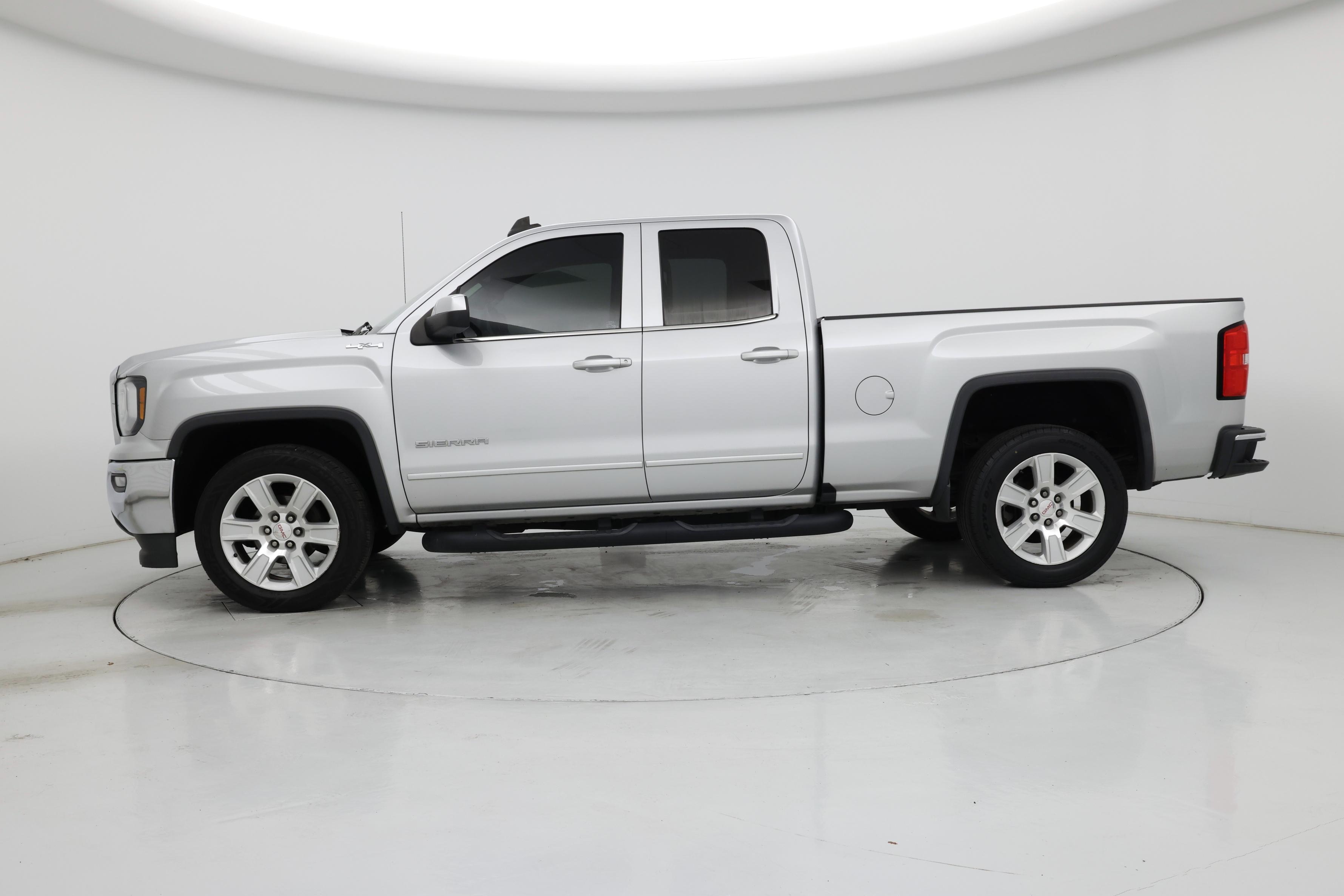 Thumbnail: 2018 GMC Sierra 1500 - 3