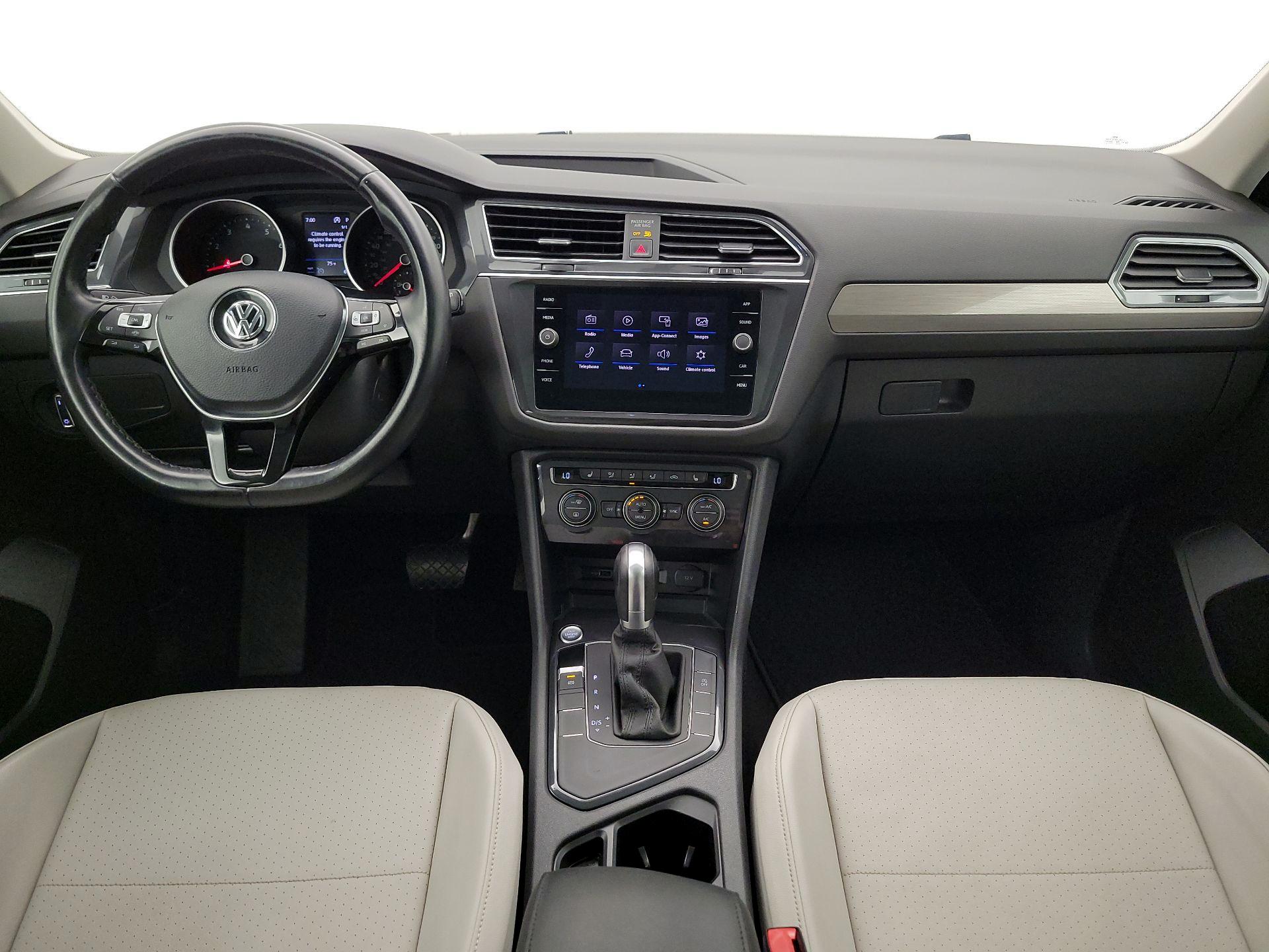 Thumbnail: 2019 Volkswagen Tiguan - 9
