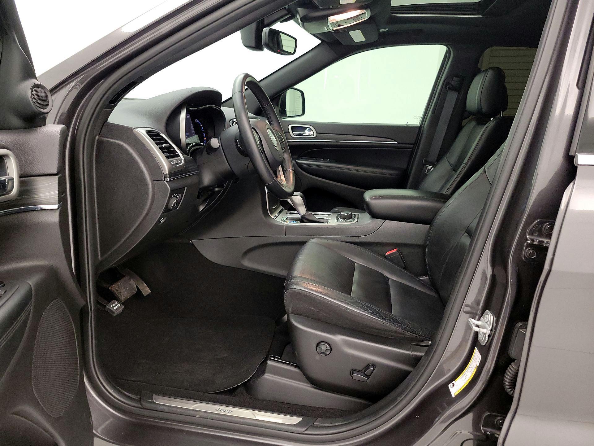 Thumbnail: 2019 Jeep Grand Cherokee - 11