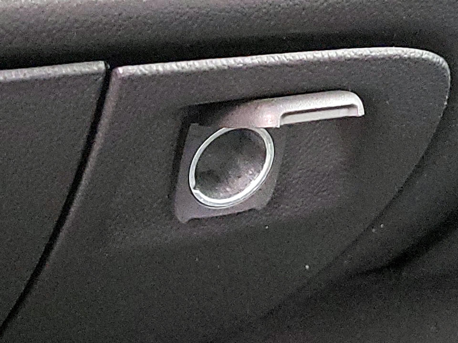 Thumbnail: 2017 Chevrolet Silverado 1500 - 17