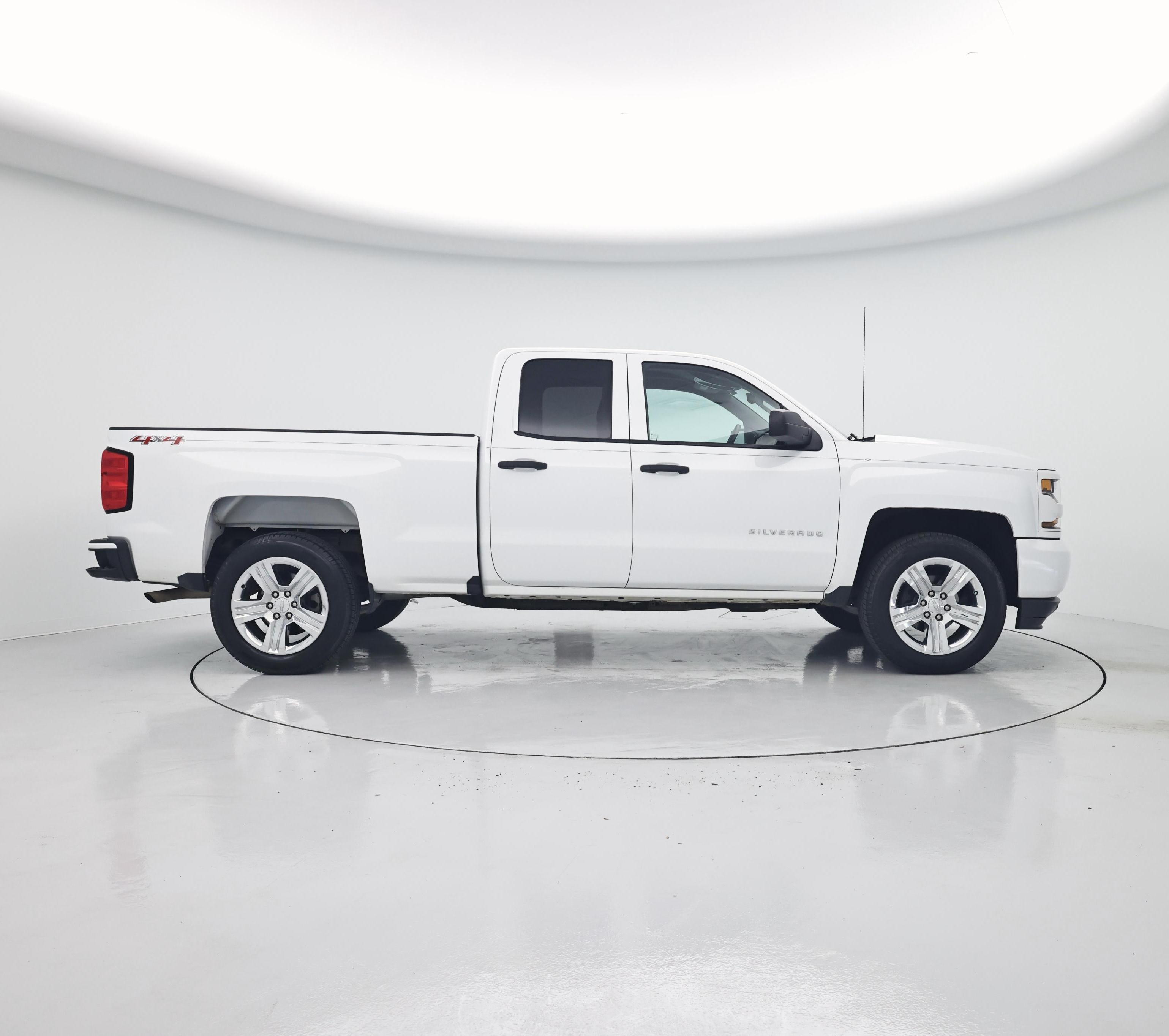 Thumbnail: 2017 Chevrolet Silverado 1500 - 7