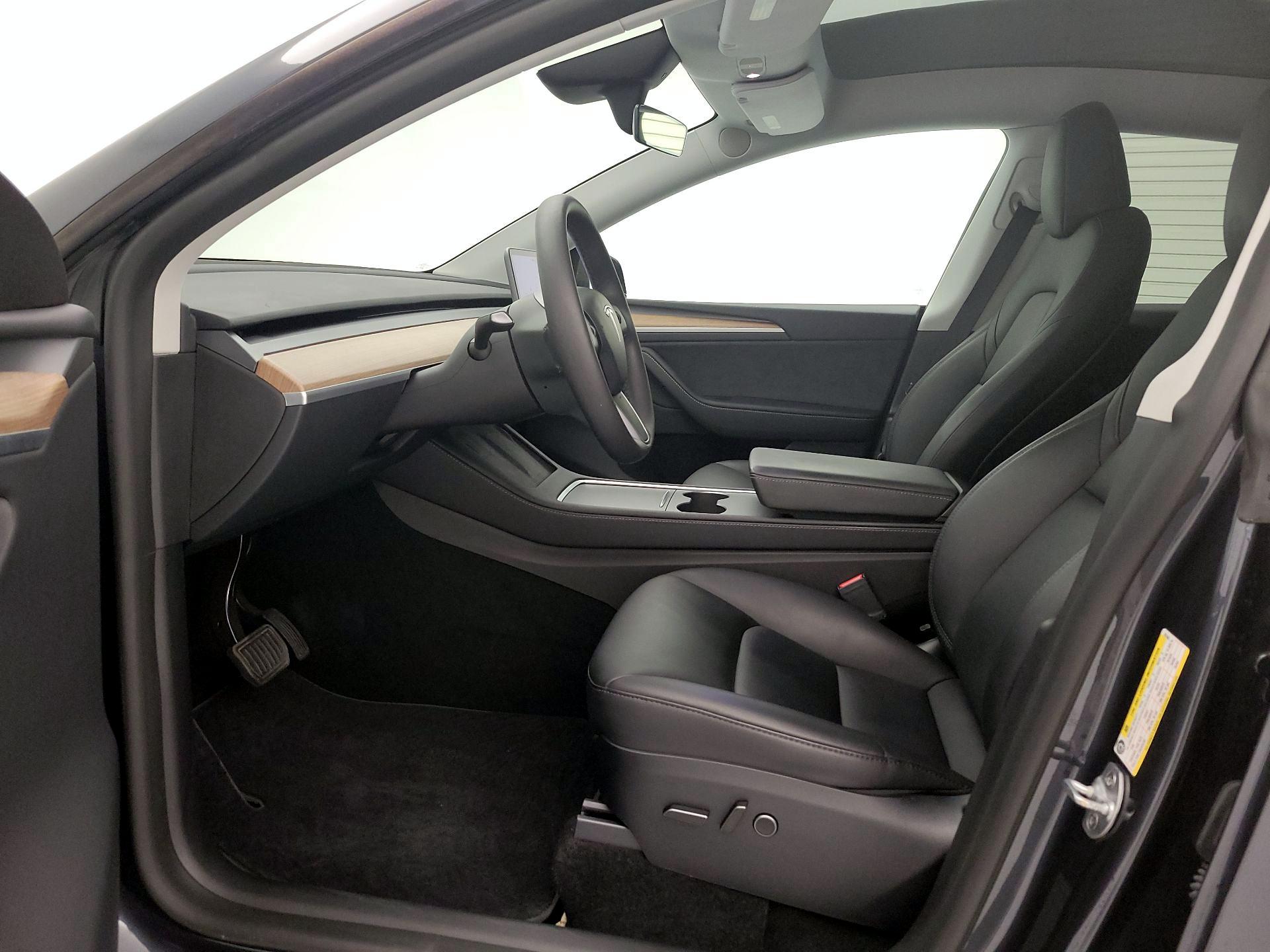 Thumbnail: 2024 Tesla Model Y - 11