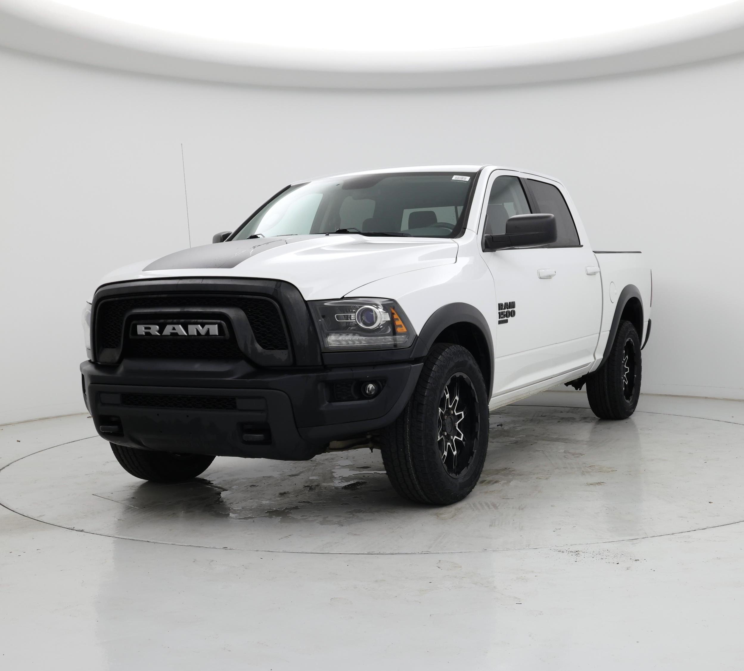 Thumbnail: 2019 RAM 1500 Classic - 4