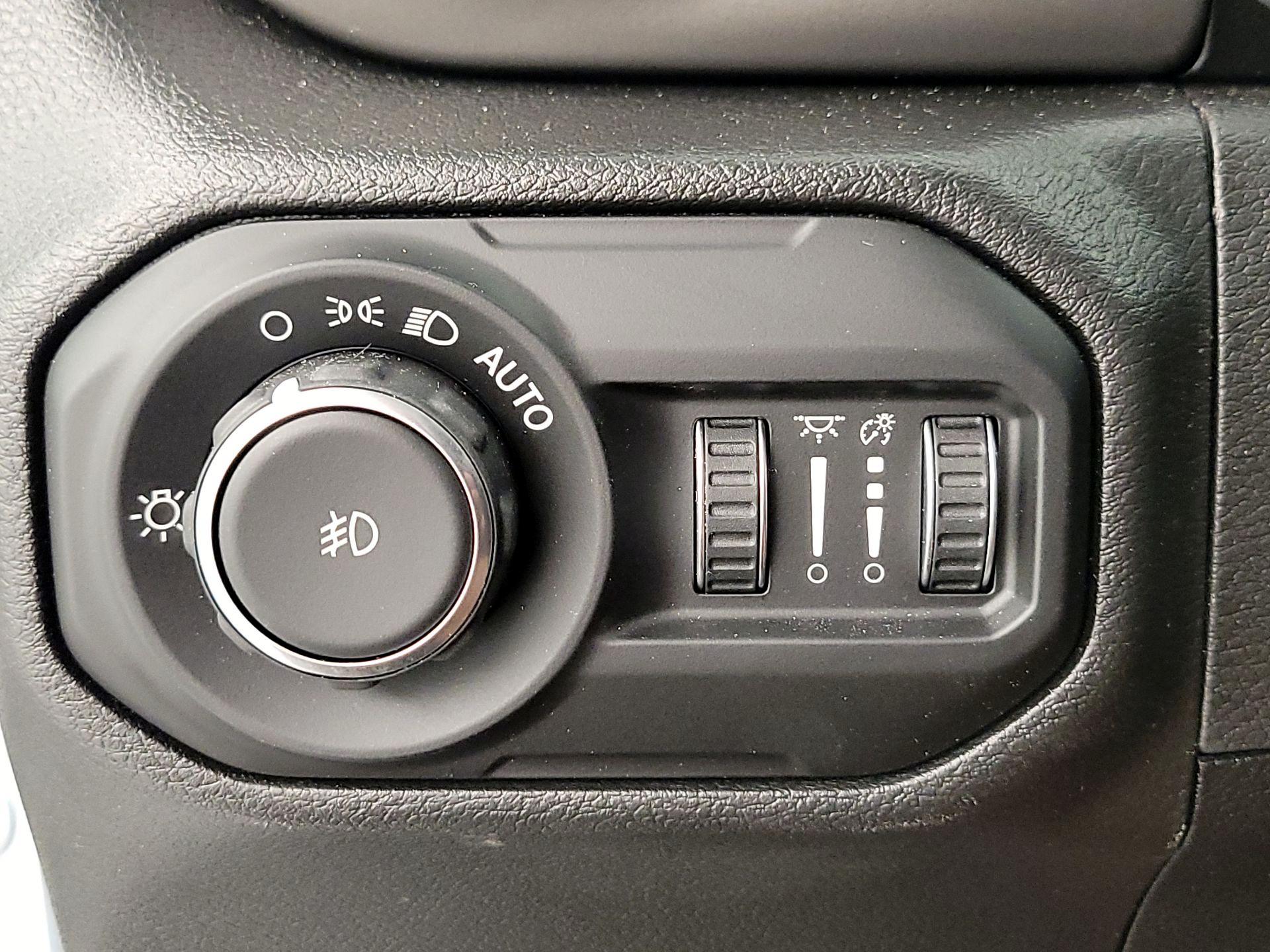 Thumbnail: 2022 Jeep Wrangler - 13