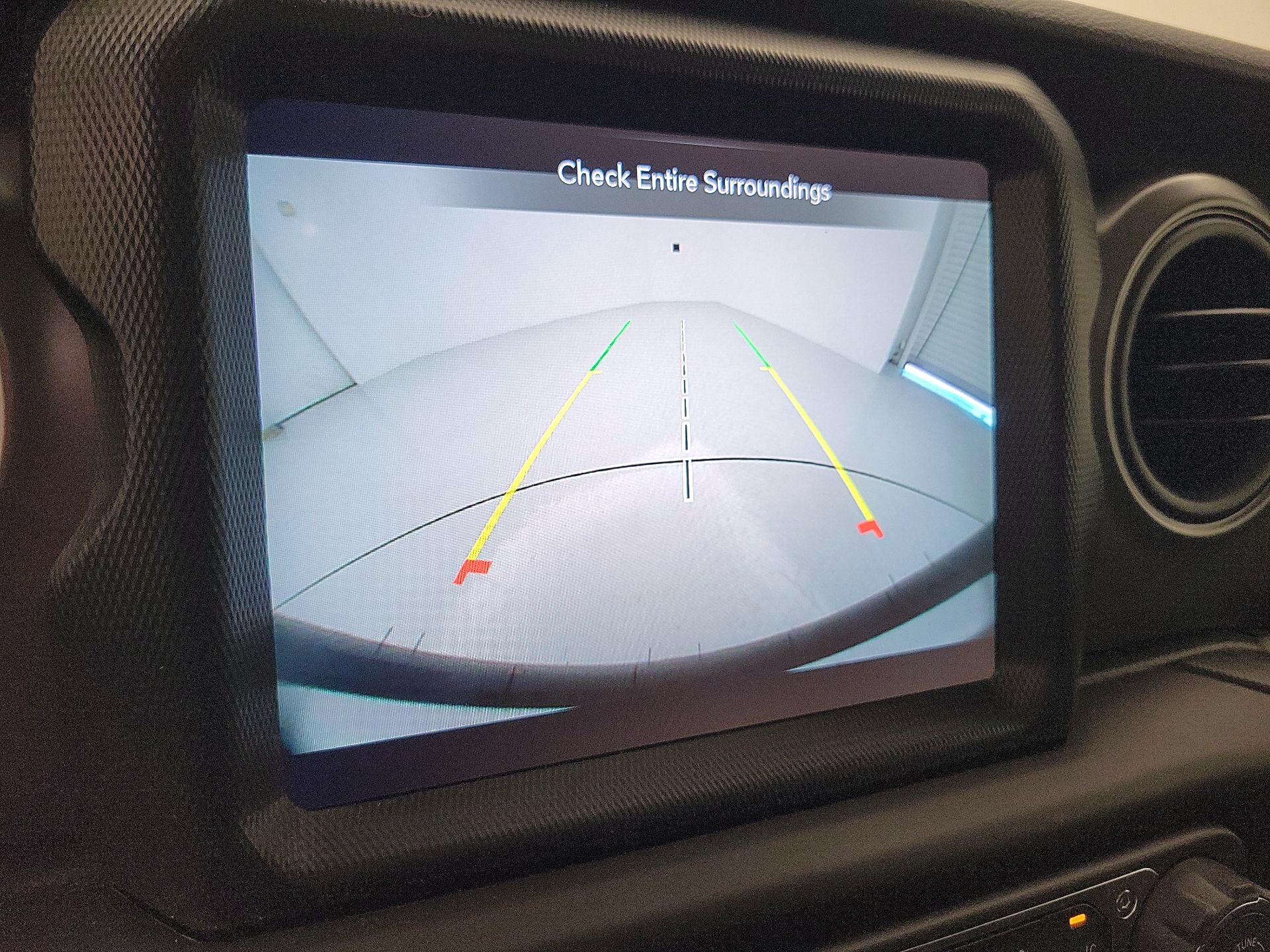 Thumbnail: 2022 Jeep Wrangler - 15