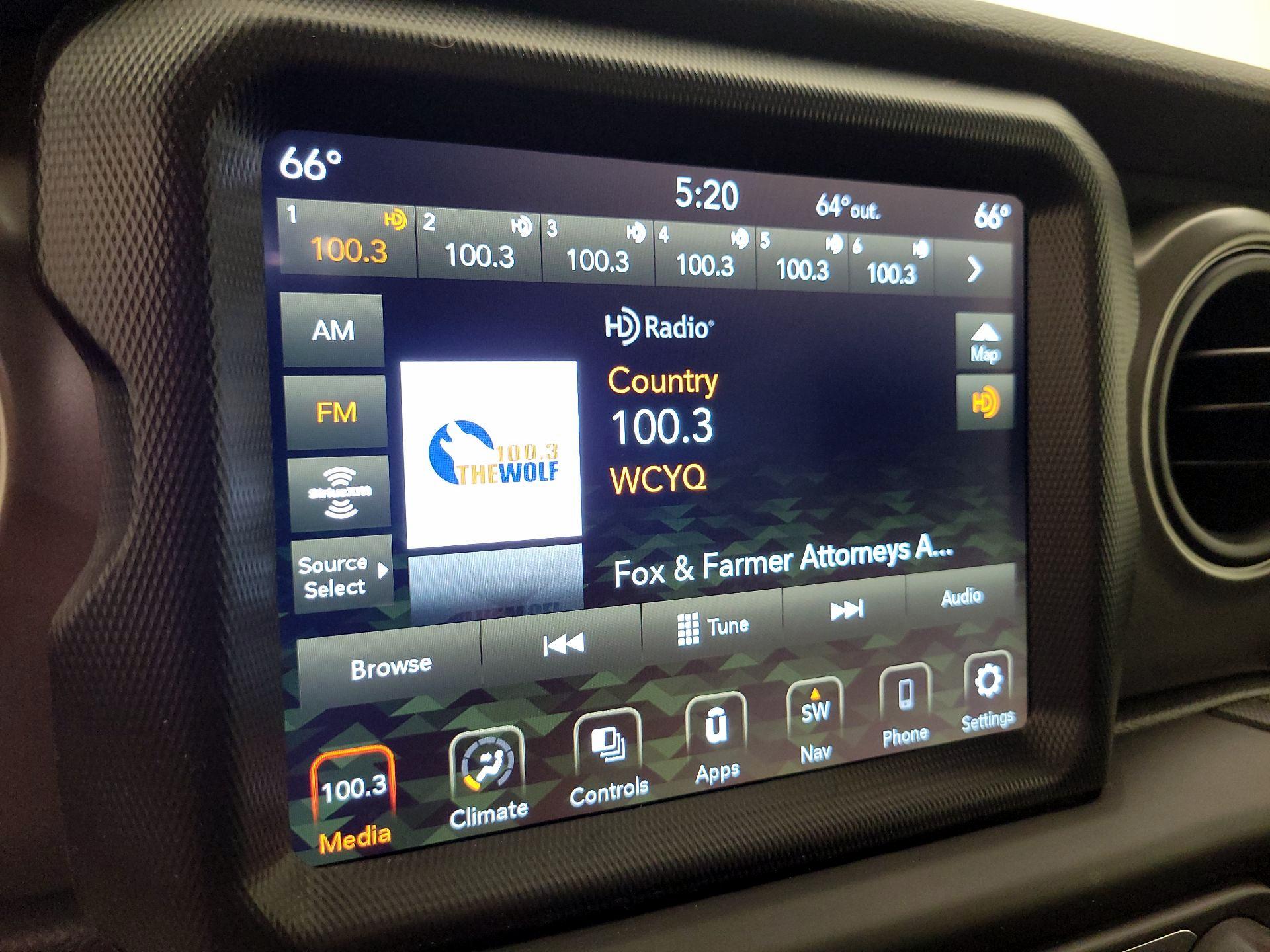 Thumbnail: 2022 Jeep Wrangler - 16