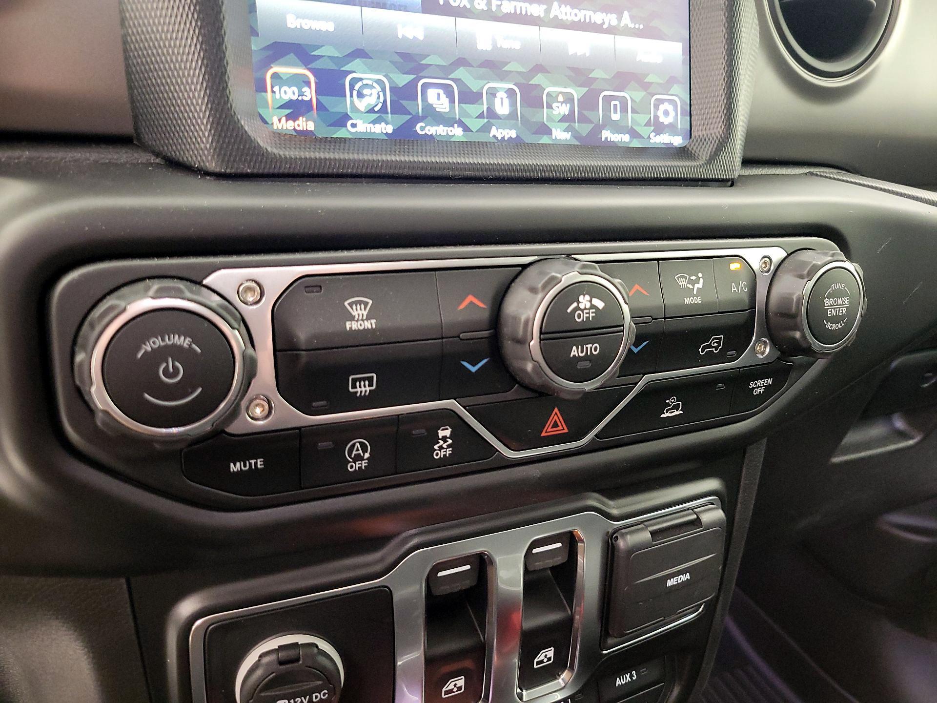 Thumbnail: 2022 Jeep Wrangler - 17