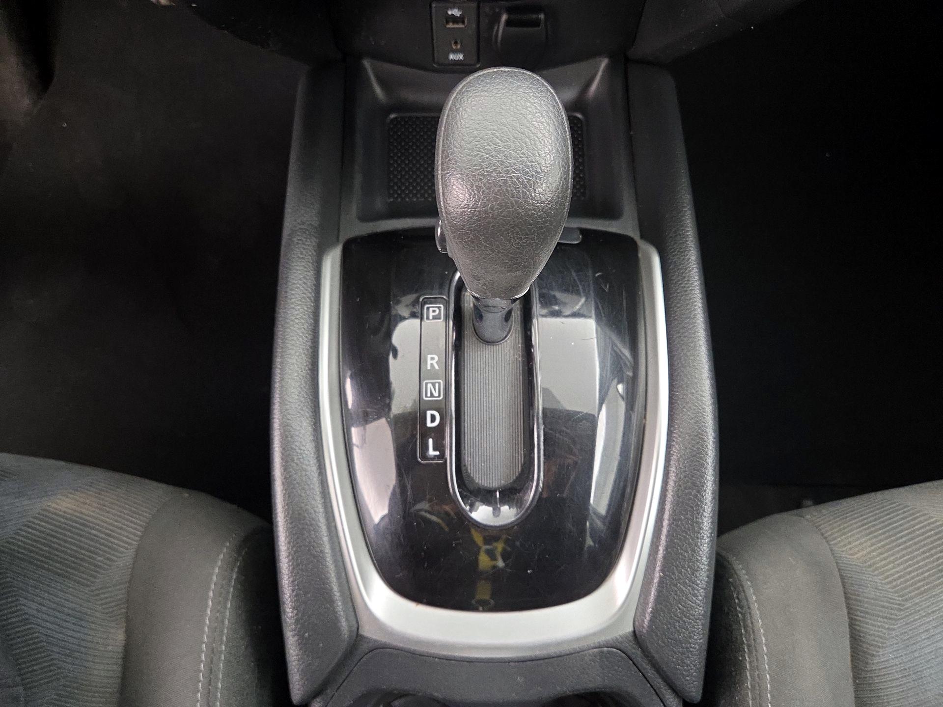 Thumbnail: 2016 Nissan Rogue - 18