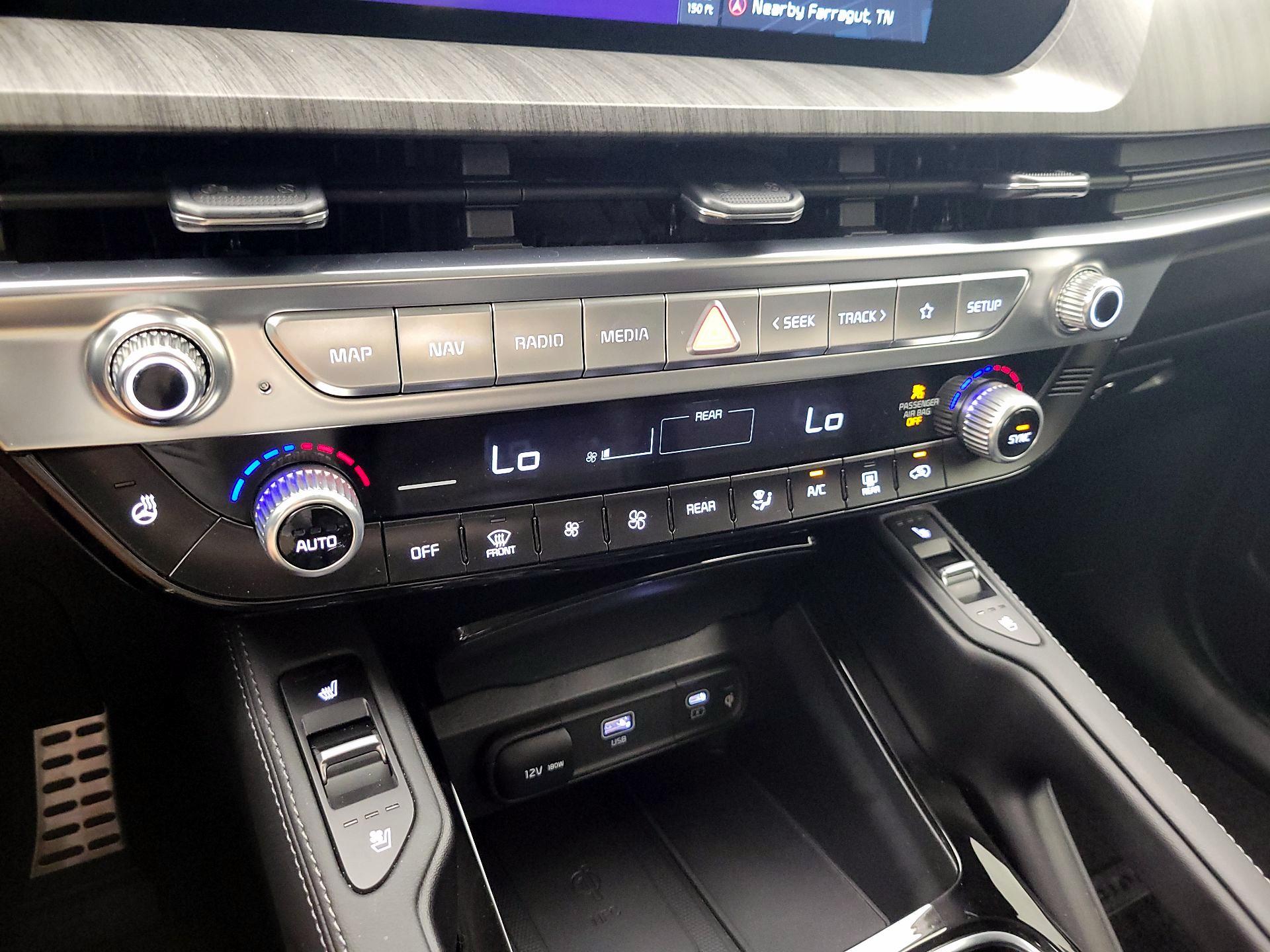 Thumbnail: 2024 Kia Telluride - 17