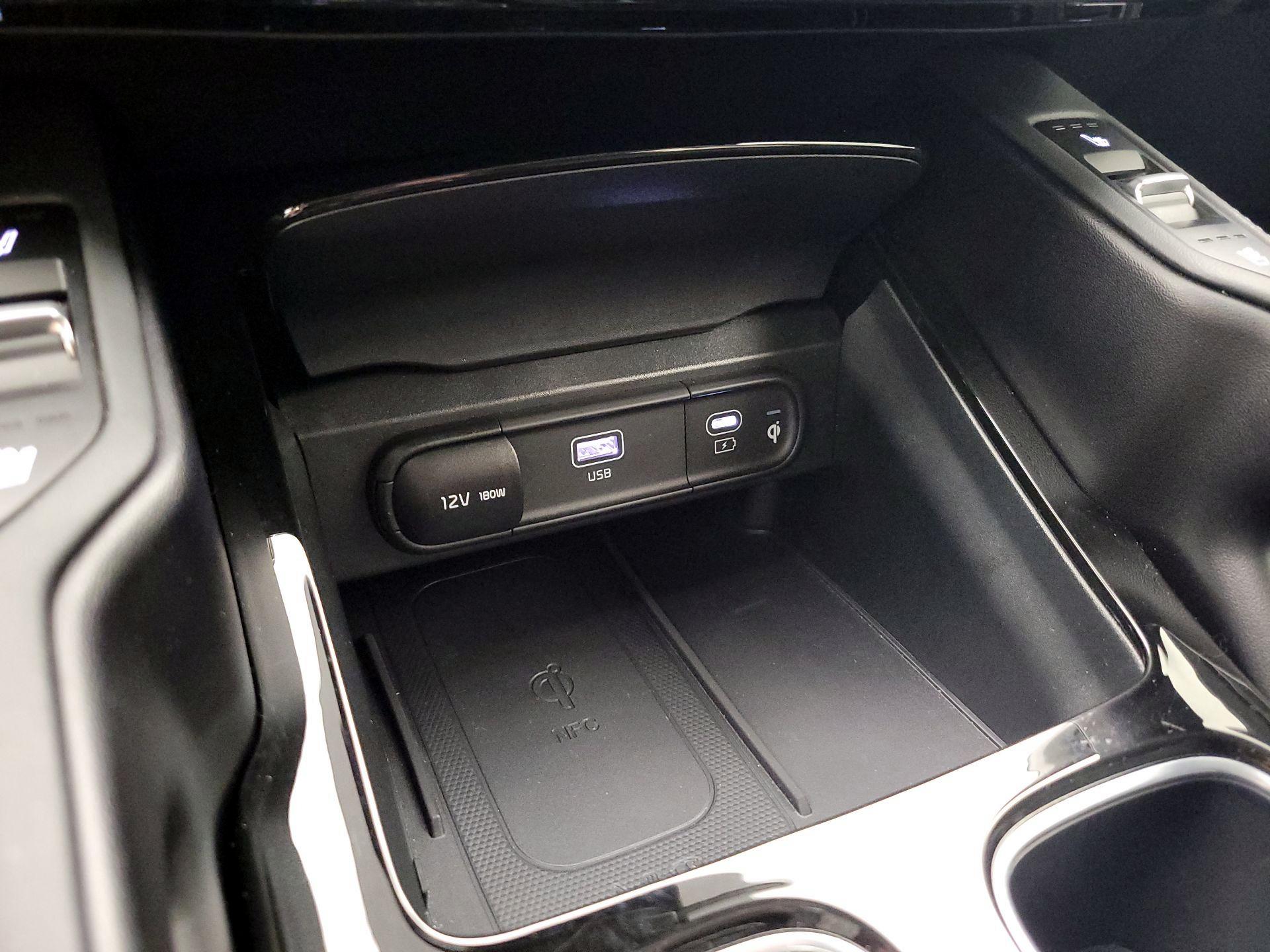 Thumbnail: 2024 Kia Telluride - 19