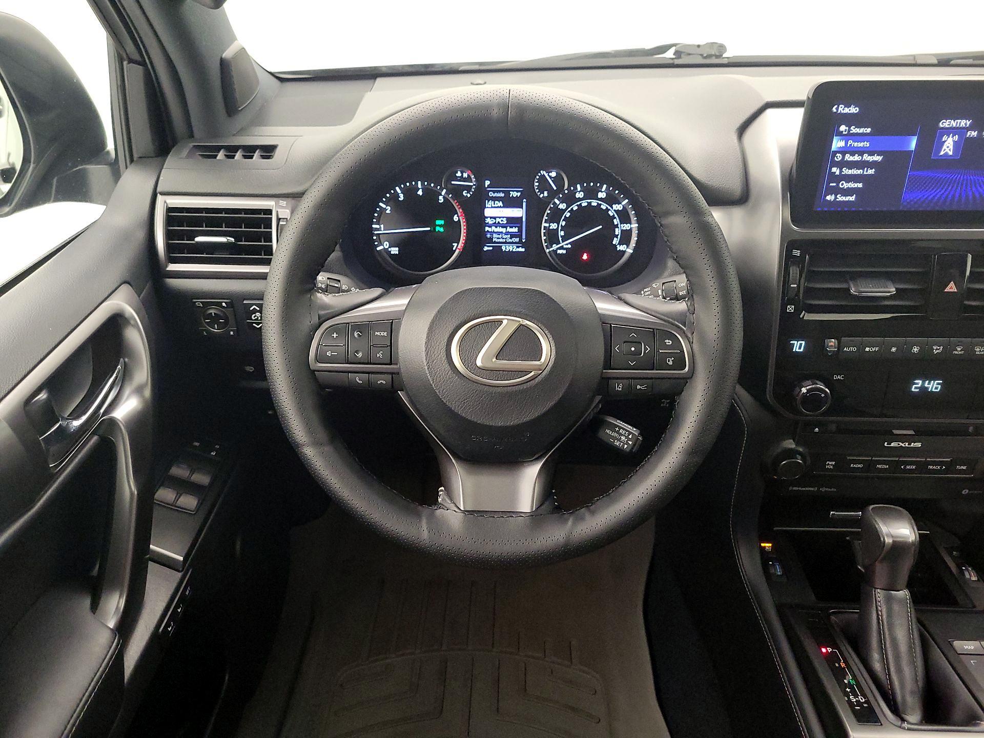 Thumbnail: 2023 Lexus GX - 10