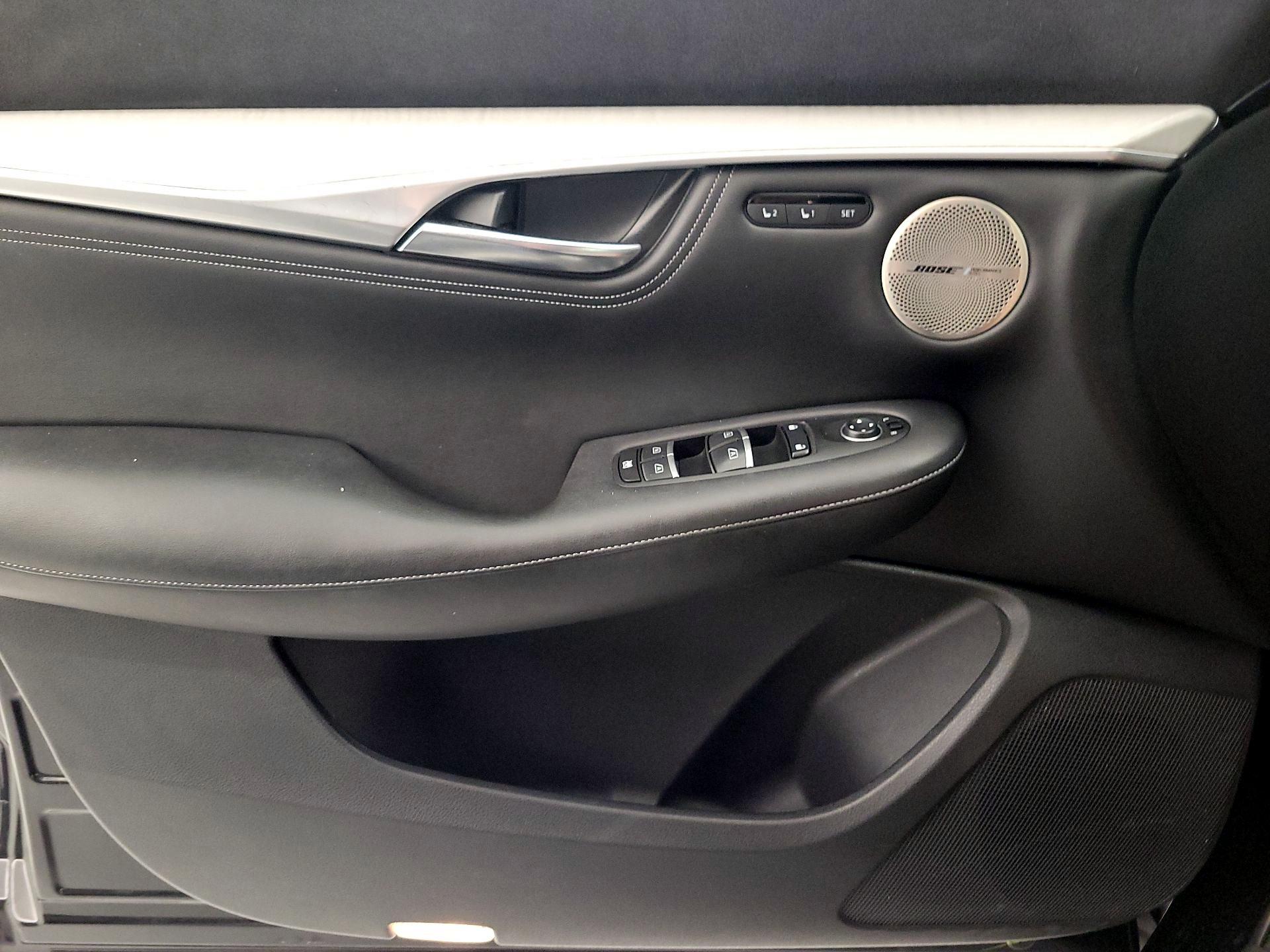 Thumbnail: 2019 INFINITI QX50 - 12